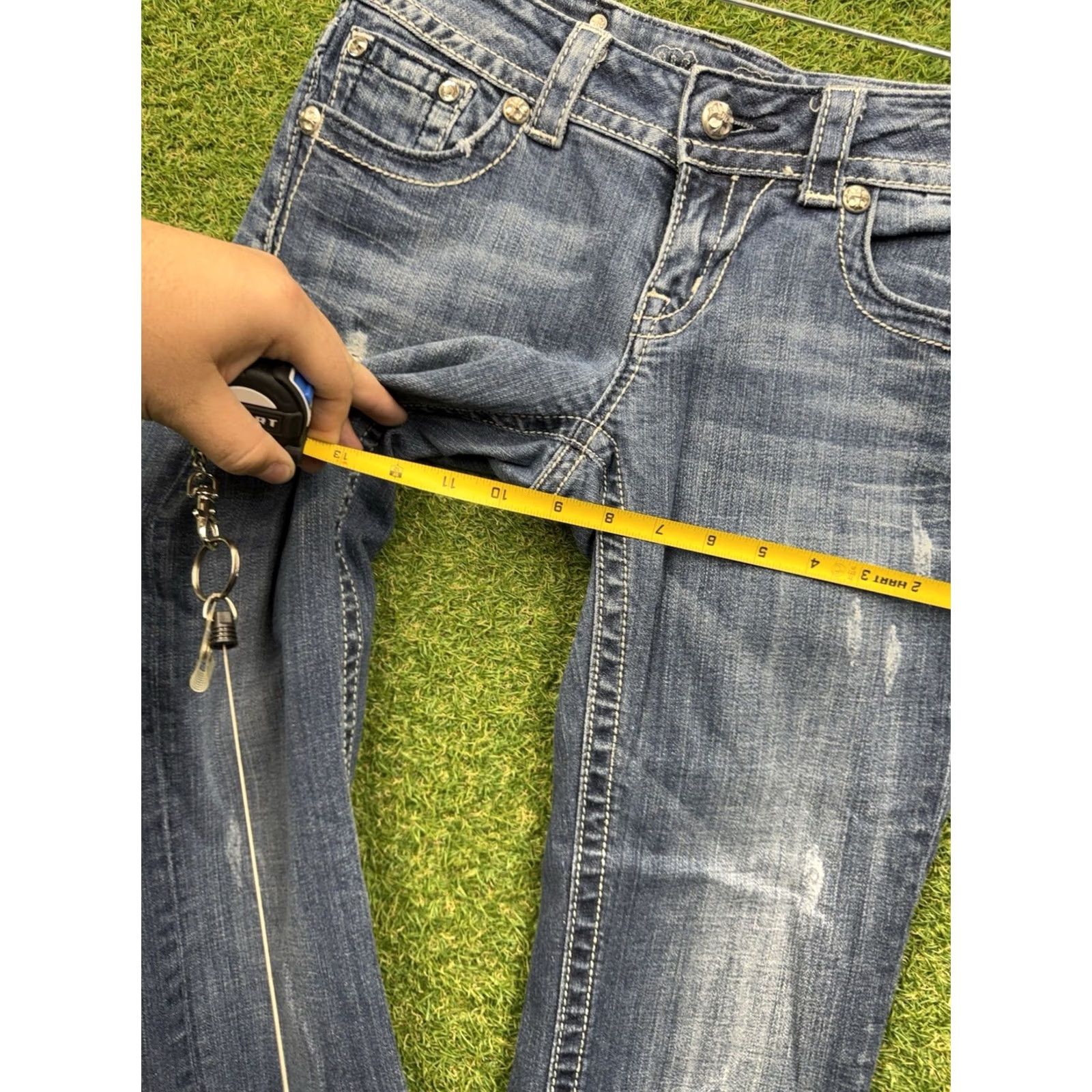 Miss Me Miss Me Jeans Capri 28x21 Denim Distressed Embellished 5-Pocket Blue Womens Size 28" / US 6 / IT 42 - 7 Thumbnail