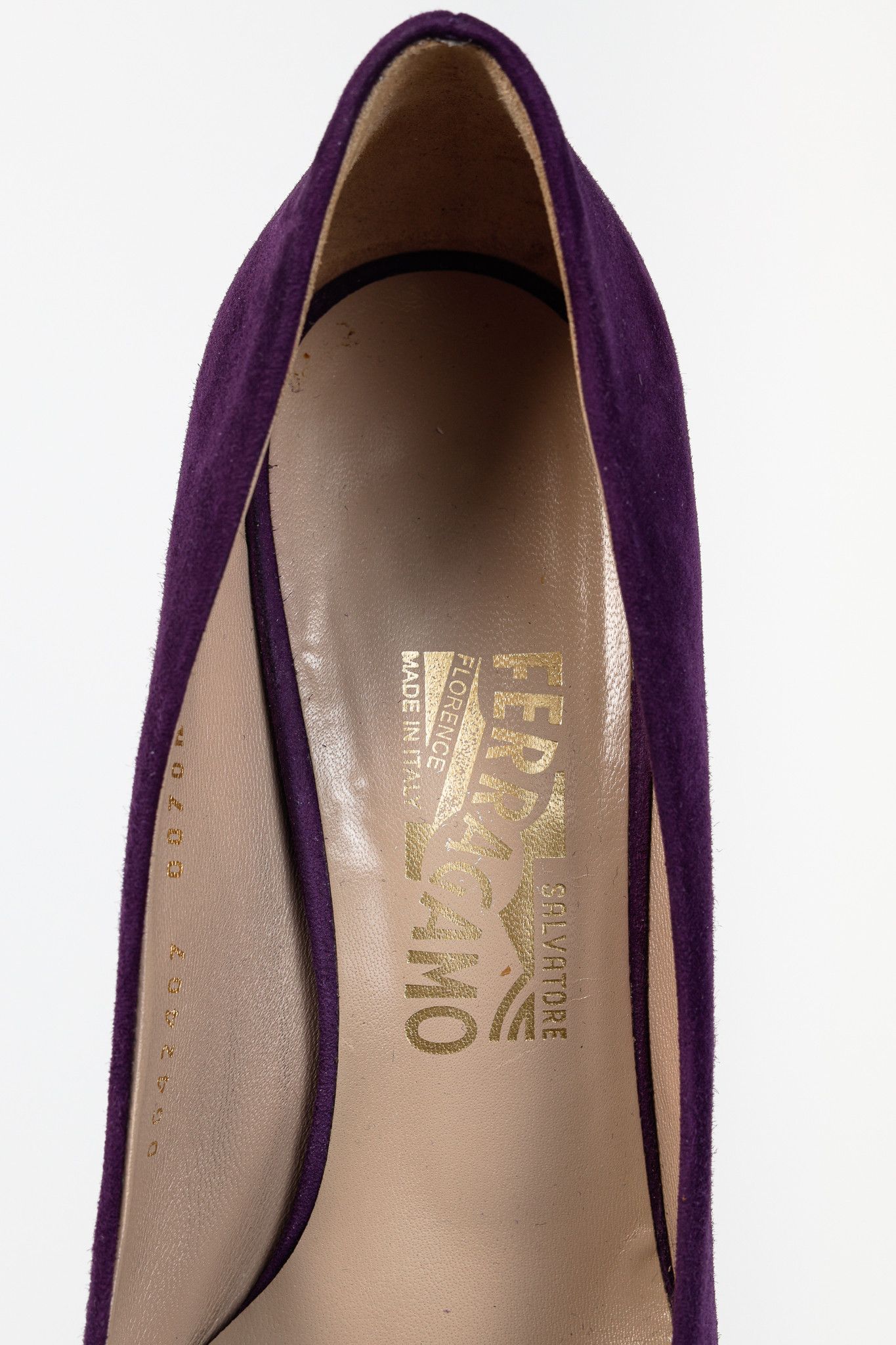 Salvatore Ferragamo Salvatore Ferragamo Purple Suede Vara-Bow Pumps Size US 8 / IT 38 - 9 Thumbnail