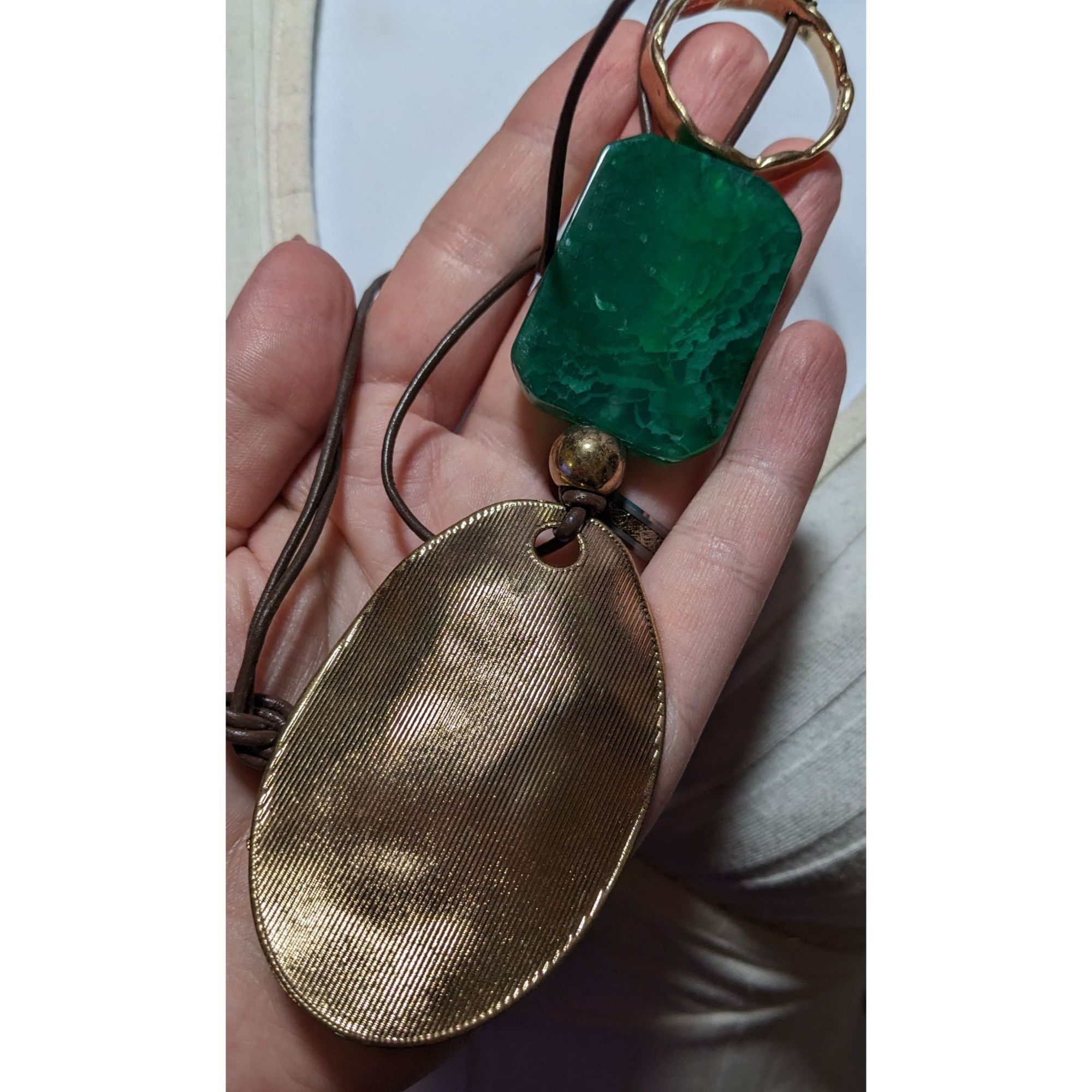 Other Vintage Bohemian Green And Gold Chunky Statement Necklace Size ONE SIZE - 12 Thumbnail