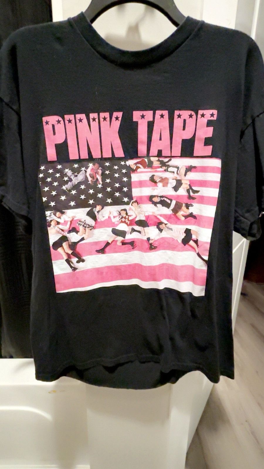 Other Lil uzi pink tape tour shirt Size US L / EU 52-54 / 3 - 1 Thumbnail