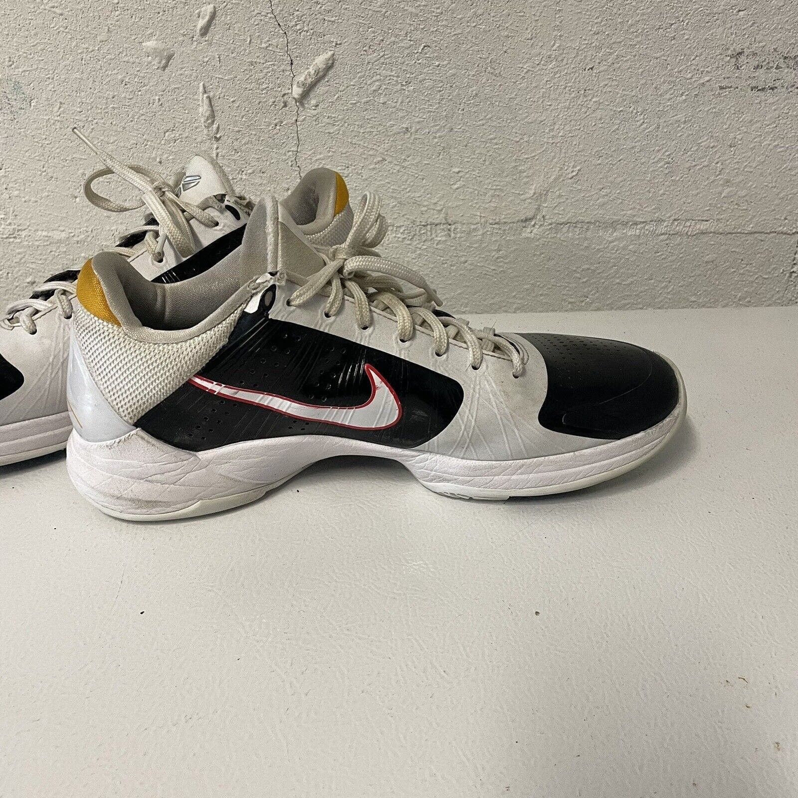 Nike Nike Zoom Kobe 5 Protro Alternate Bruce Lee 10.5 CD4991-101 Size US 10.5 / EU 43-44 - 4 Thumbnail