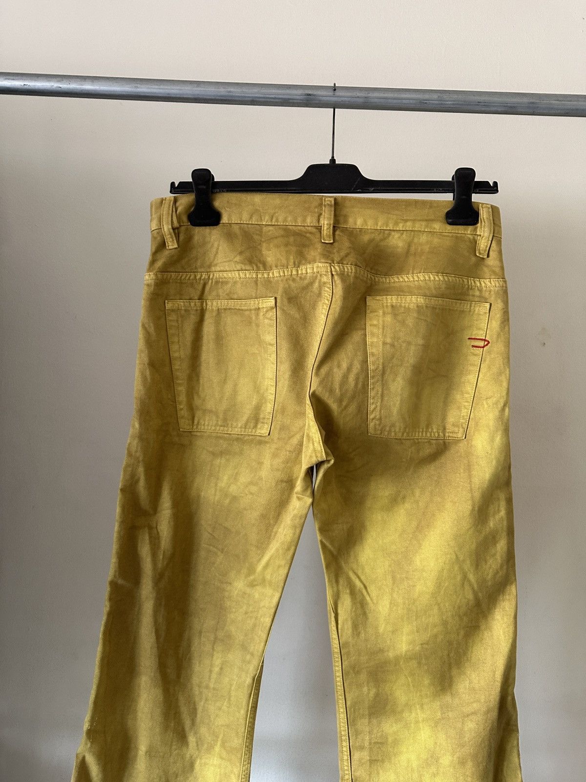 Diesel 2000s Diesel Dirty Stain Yellow flare Jeans Size US 32 / EU 48 - 8 Thumbnail