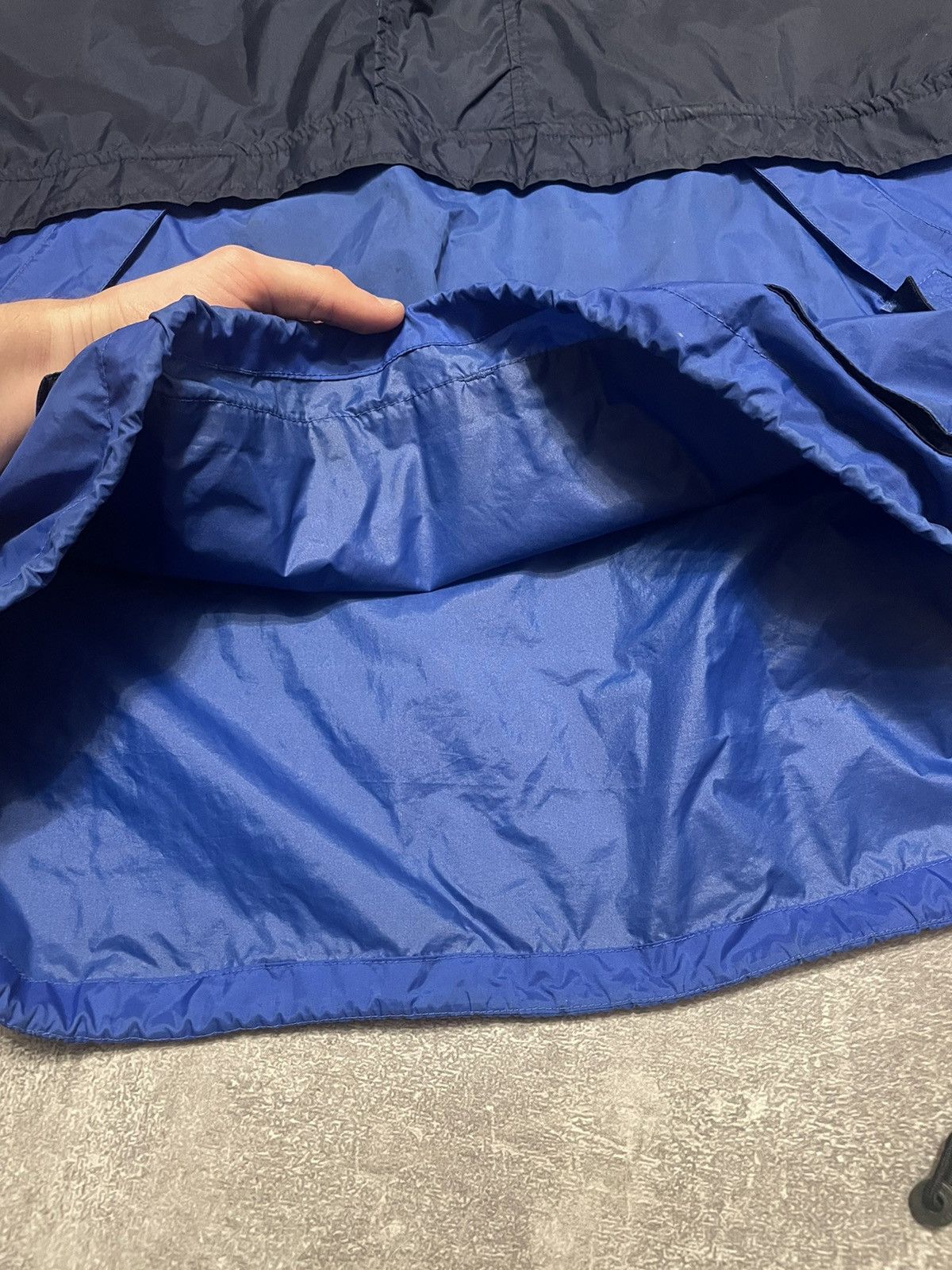 Nike Vintage Nike Raincoat Windbreaker Jacket 90s Size US M / EU 48-50 / 2 - 20 Thumbnail