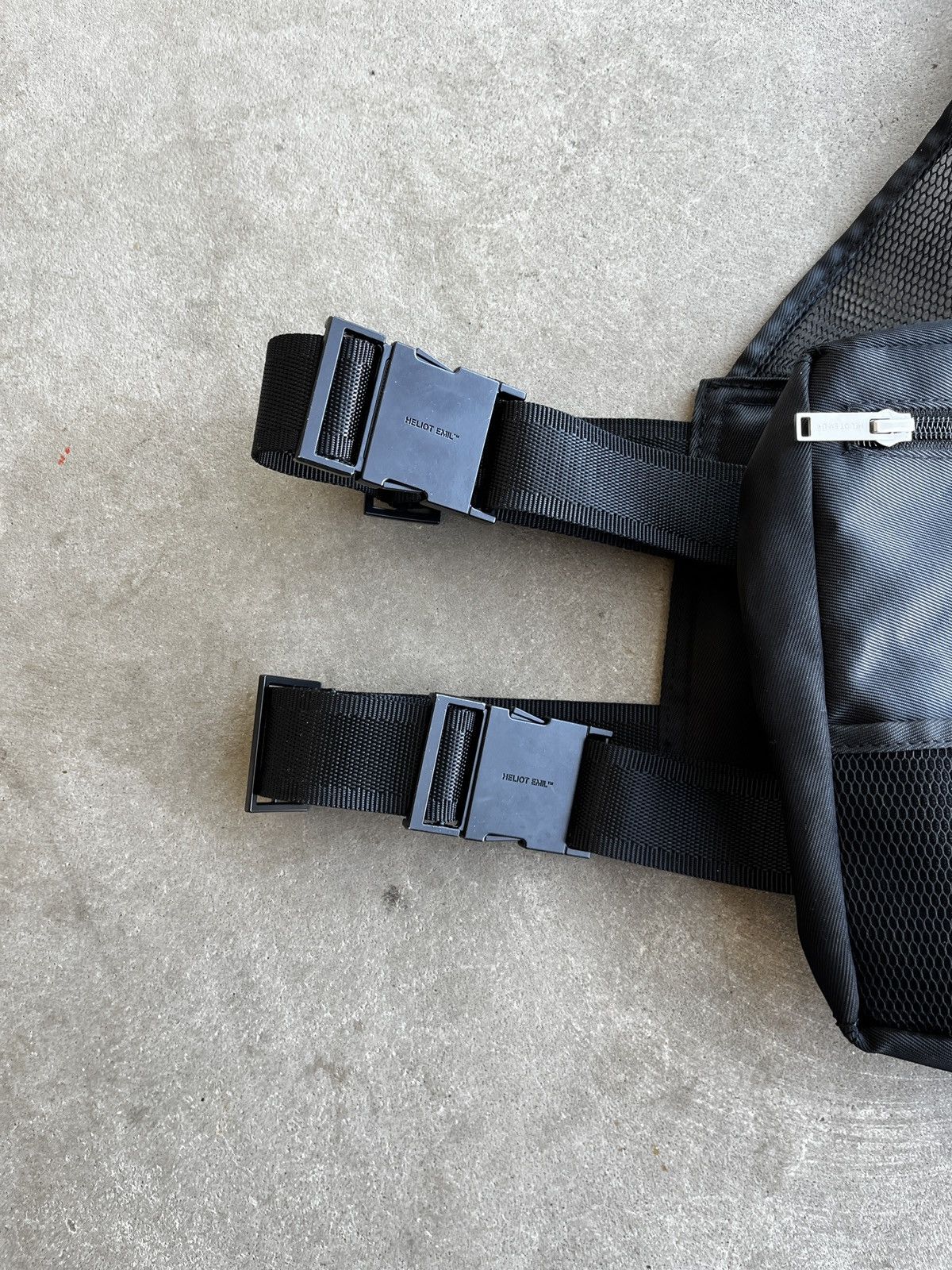 Heliot Emil Heliot Emil Black Crossbody Bag (unisex) Size ONE SIZE - 5 Thumbnail