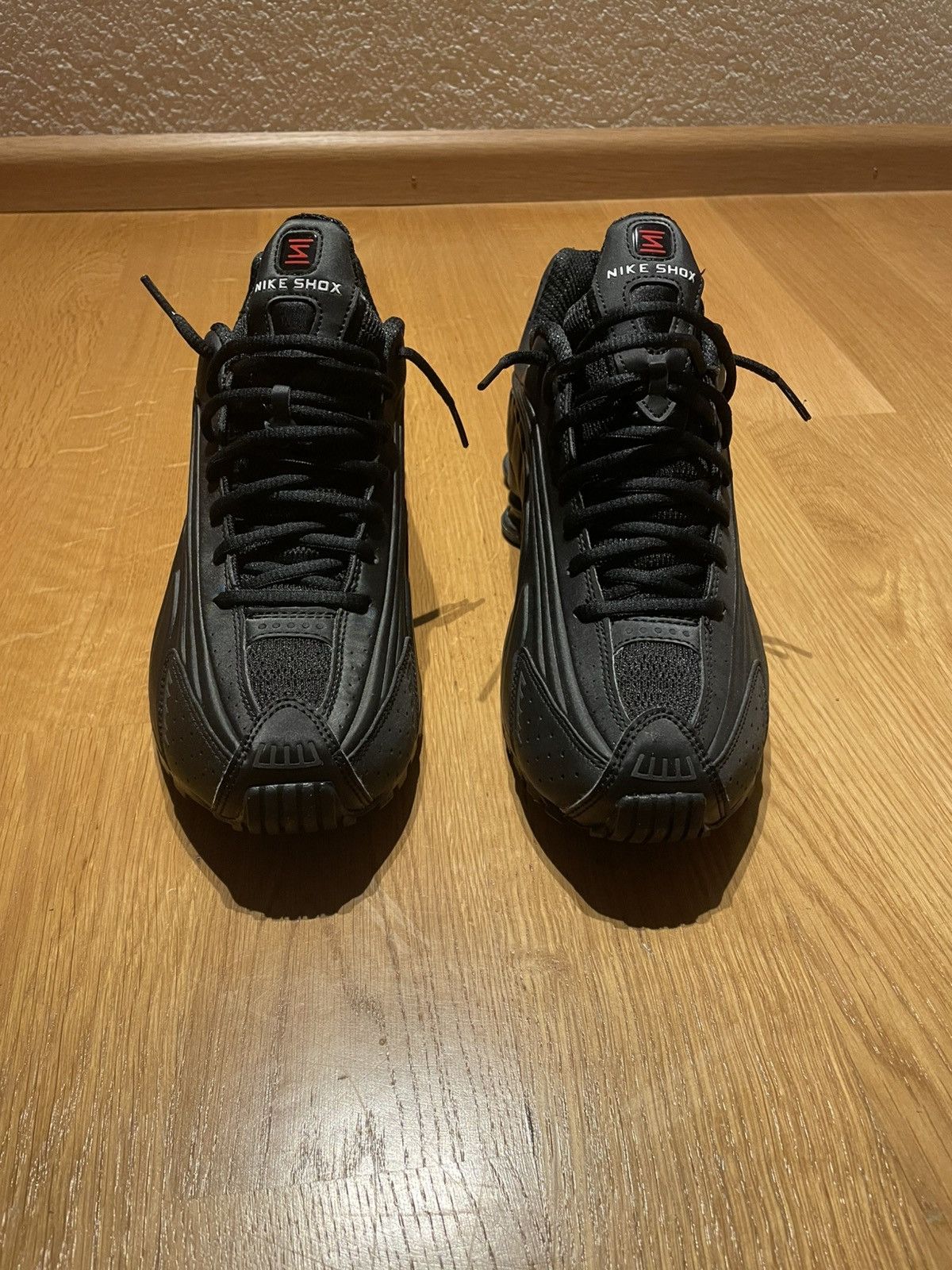 Nike Nike Shox R4 black womens Size US 10.5 / IT 40.5 - 3 Thumbnail
