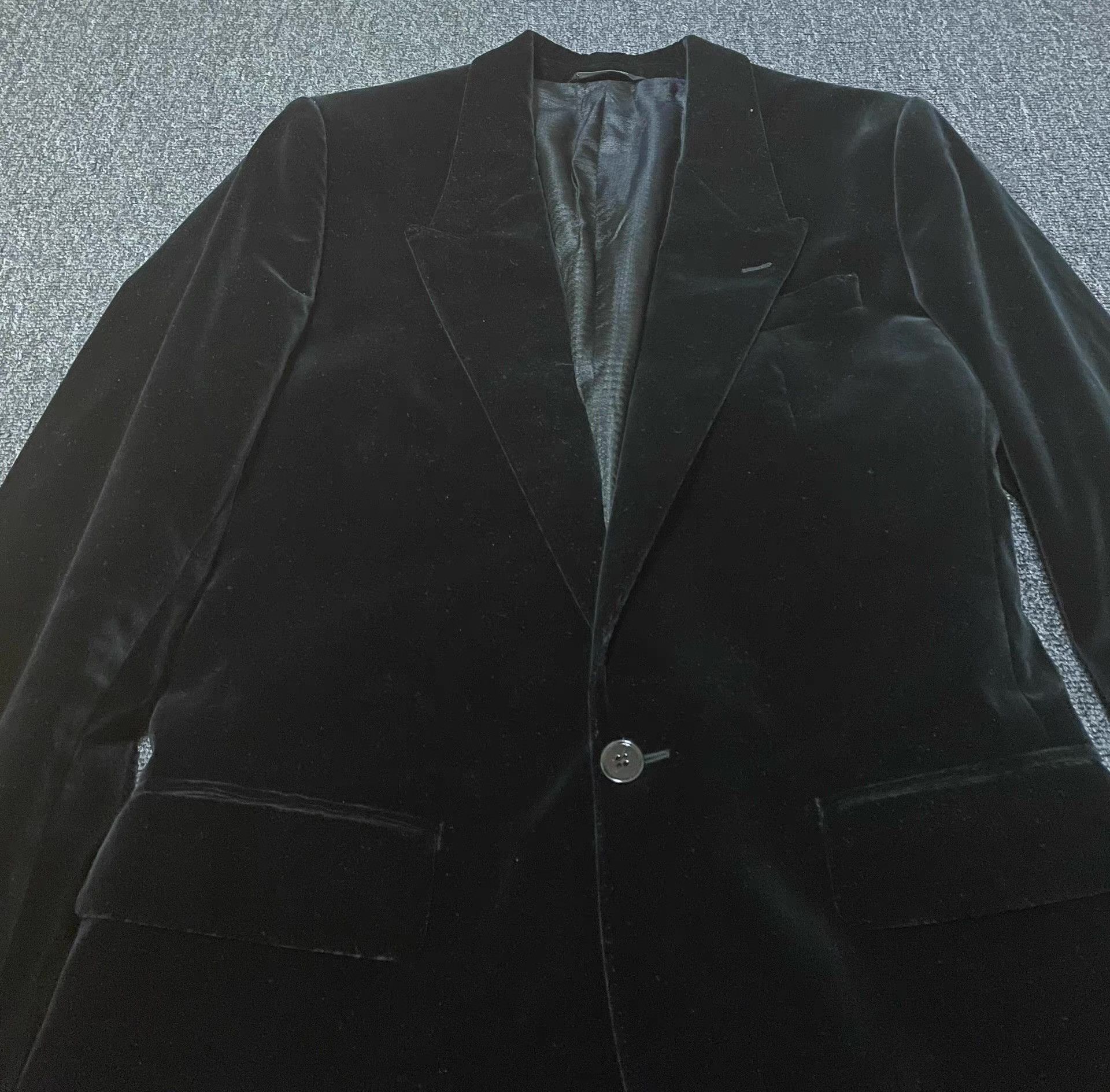 Dolce & Gabbana Dolce & Gabbana Velvet Suit, Q4 Size 48R - 2 Thumbnail