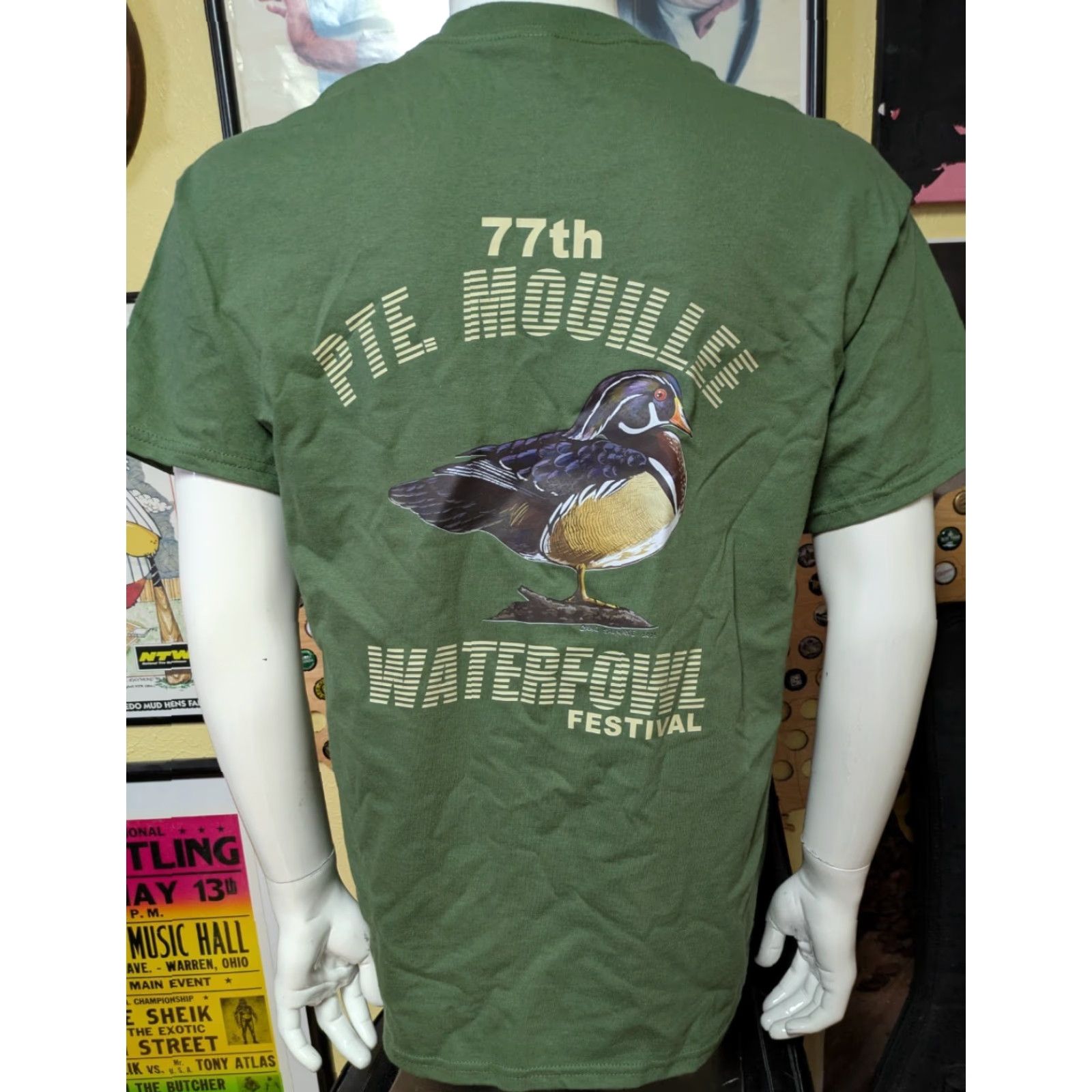 Gildan Pointe Mouillee Waterfowl Festival T Shirt Gildan Large Men Green Detroit River MI Birds Animals Nature Outdoor Crew Neck Short Sleeve Cotton Size US L / EU 52-54 / 3 - 3 Thumbnail