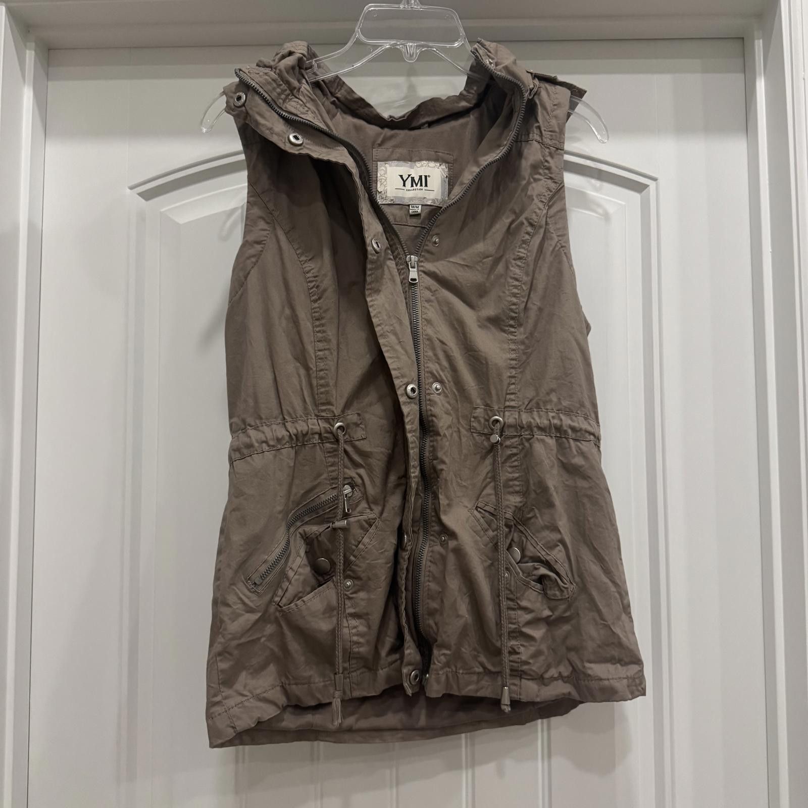 Other YMI Collection Women's Sleeveless Hooded Vest- Medium Size M / US 6-8 / IT 42-44 - 1 Thumbnail