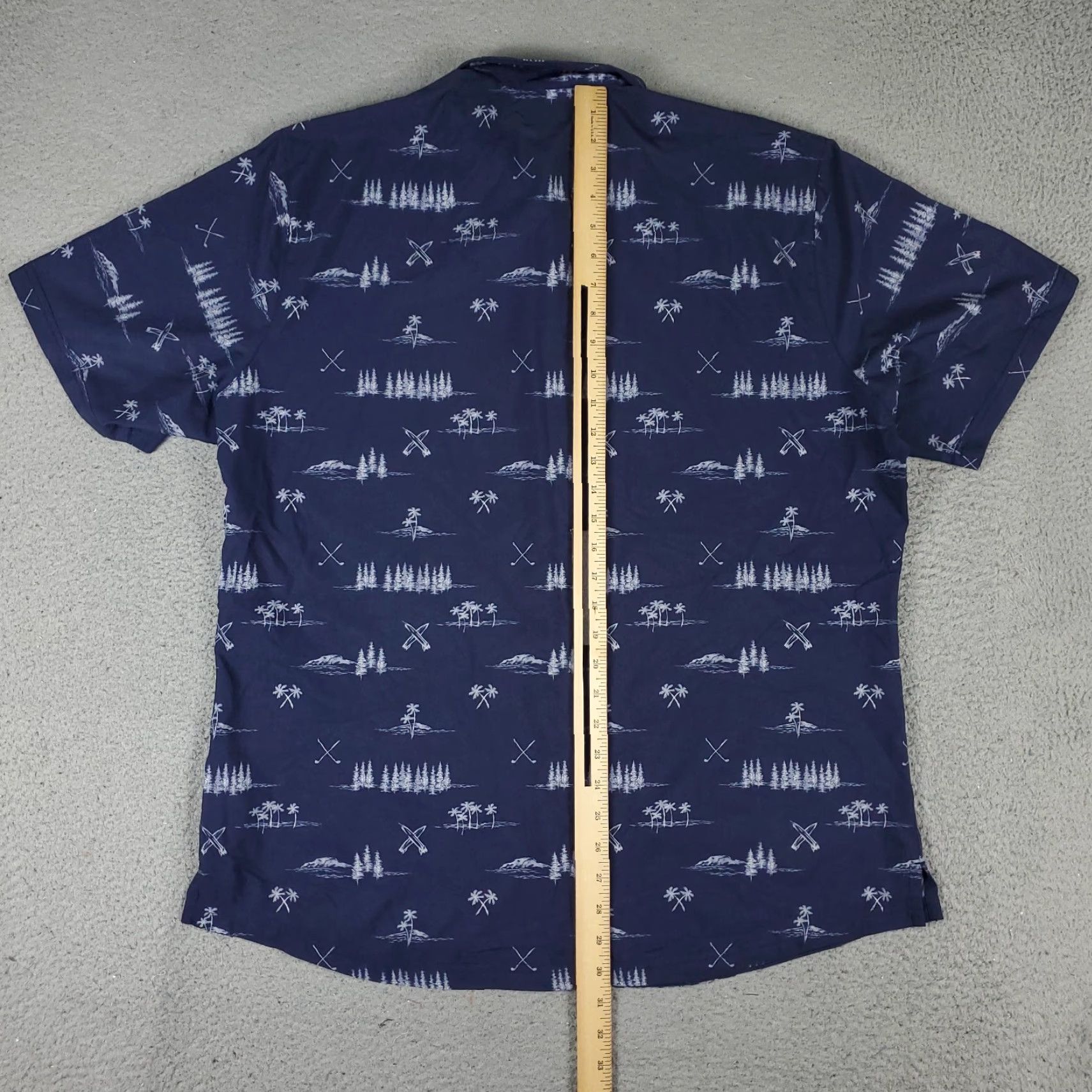 Puma PUMA Shirt Mens XL Blue Button-Up Short Sleeve Casual Geometric Logo Size US XL / EU 56 / 4 - 5 Thumbnail