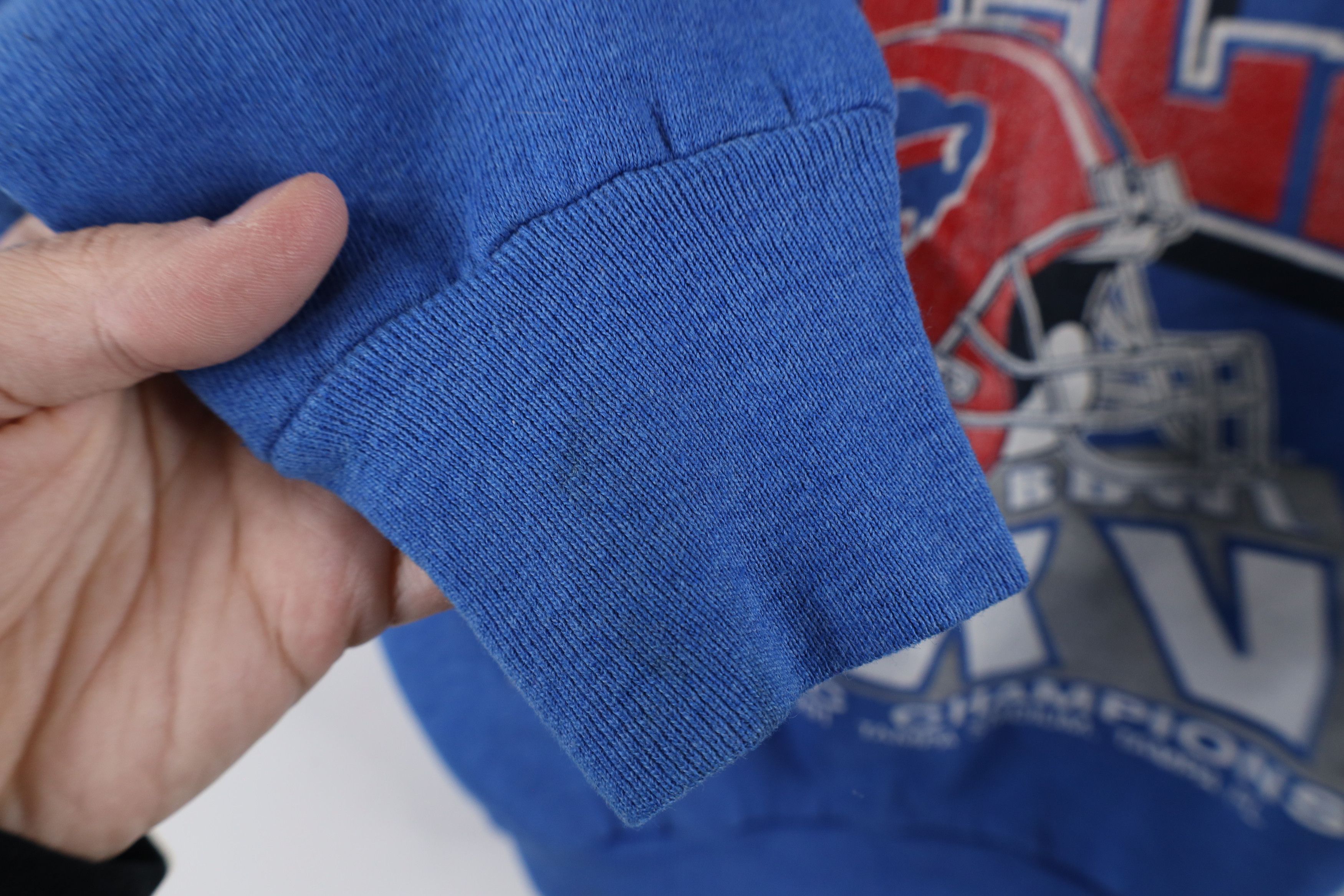 Vintage Vintage 90s Bowl XXV Buffalo Bills Football Sweatshirt Blue Size US S / EU 44-46 / 1 - 7 Thumbnail