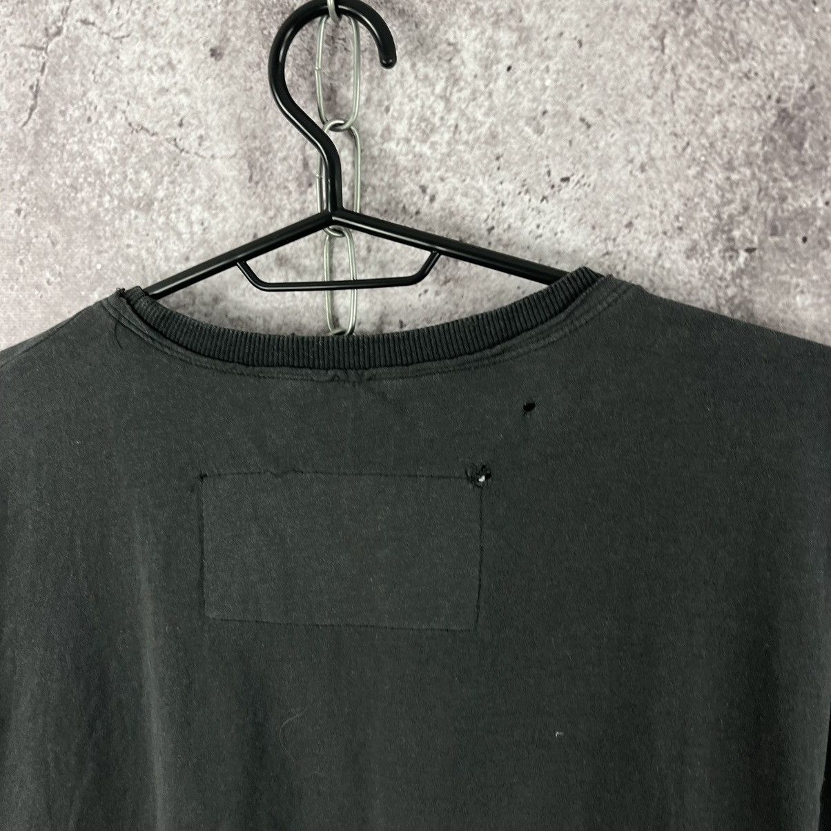 Band Tees Vtg Pink Floyd 2010 Rock T-Shirt Distressed Big Logo Size XL Size US XL / EU 56 / 4 - 9 Thumbnail