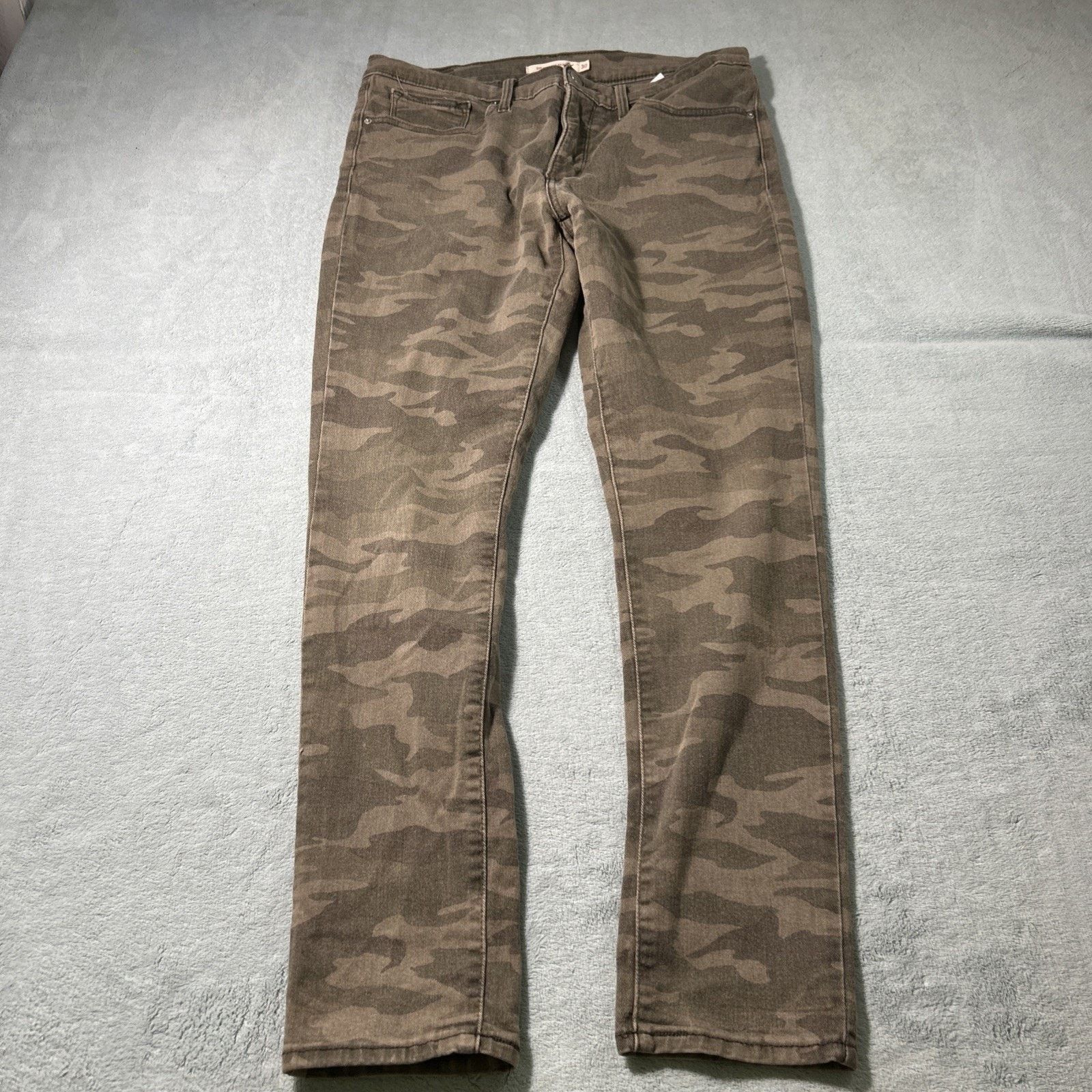 Levi's Levis Slim Straight Woodland Camo Jeans Women 32x28 Skinny Size 28" / US 6 / IT 42 - 17 Thumbnail