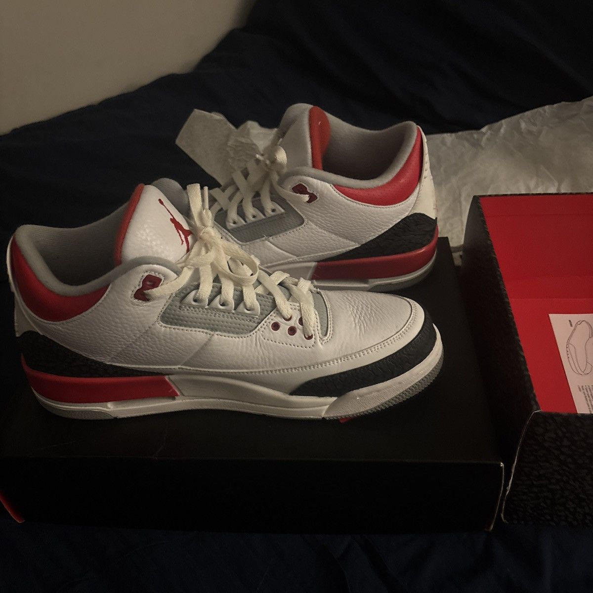 Jordan Brand Fire red jordan 3 2013, 100% authentic Size US 11 / EU 44 - 2 Thumbnail