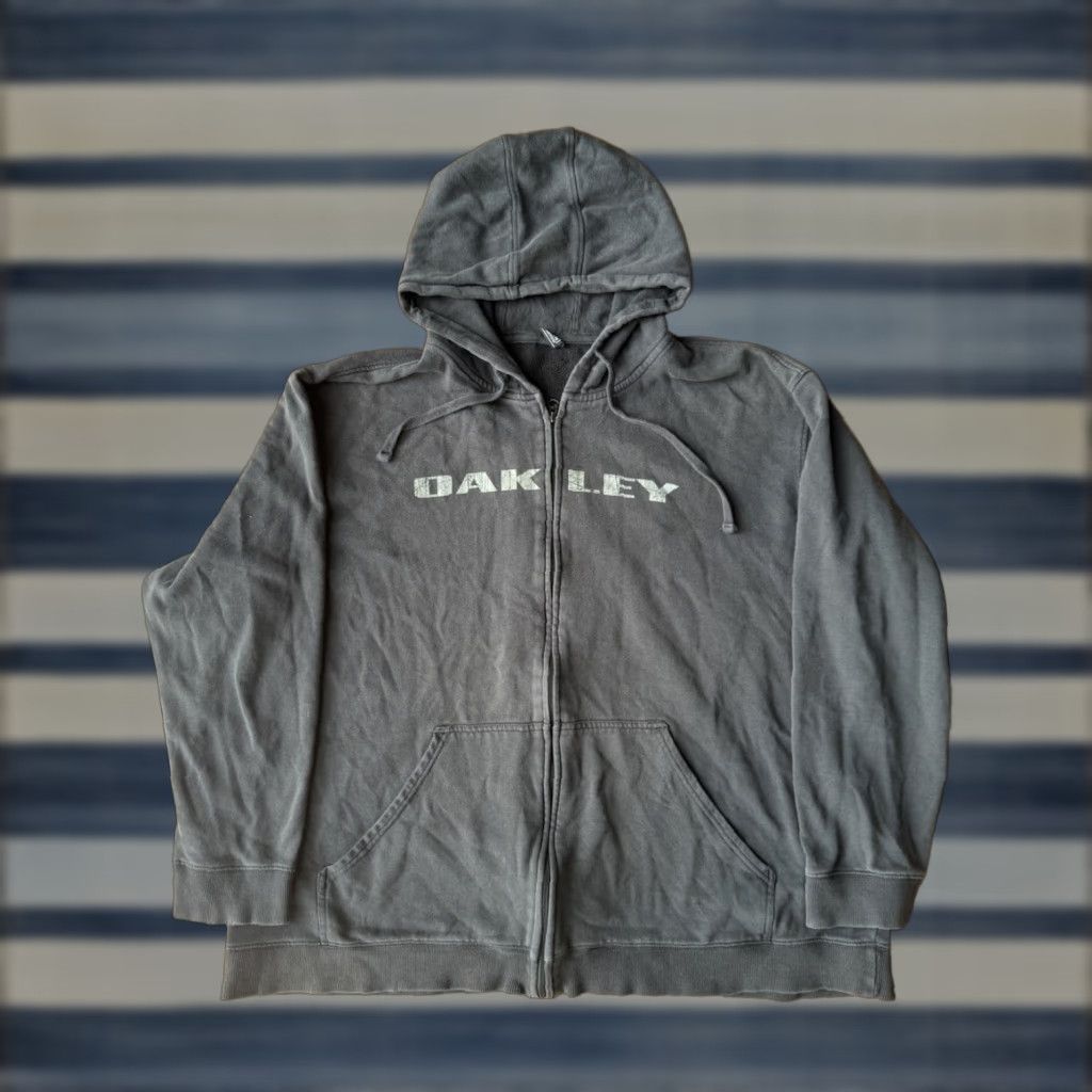 Oakley VINTAGE Oakley Zip Up Hoodie Sweatshirt 2XL Men Black Logo Hooded Grunge 80s 90s Mickey Mouse Nike Champion Disney USA USA Size US XXL / EU 58 / 5 - 1 Thumbnail