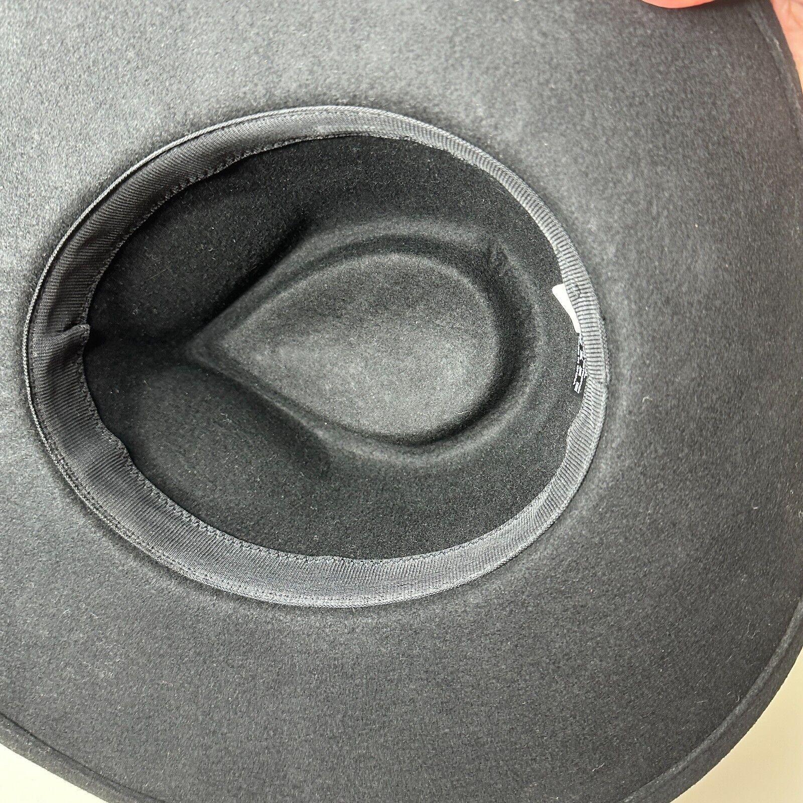 Other NWOT Black Teardrop Round Wide Brim Wool Fedora Unisex Size ONE SIZE - 4 Thumbnail