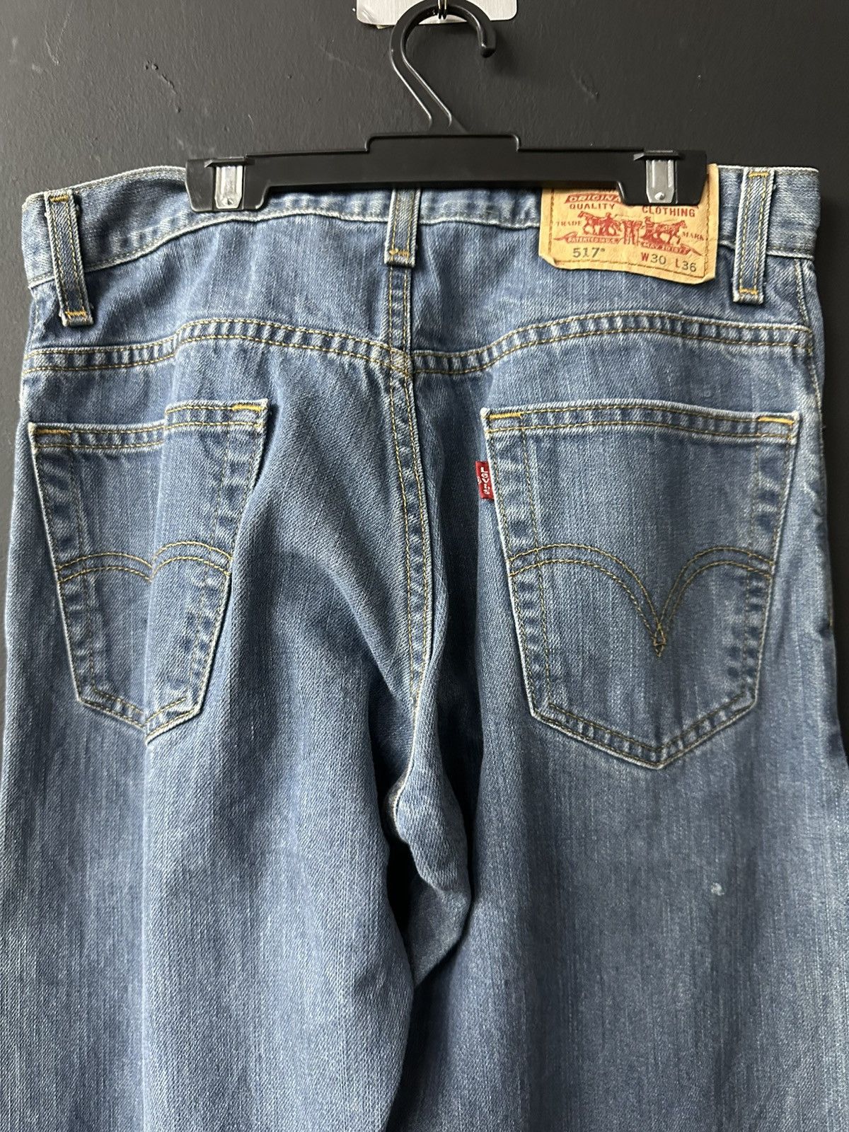Kanye West × Levi's × Vintage LEVI’S Size US 30 / EU 46 - 4 Thumbnail