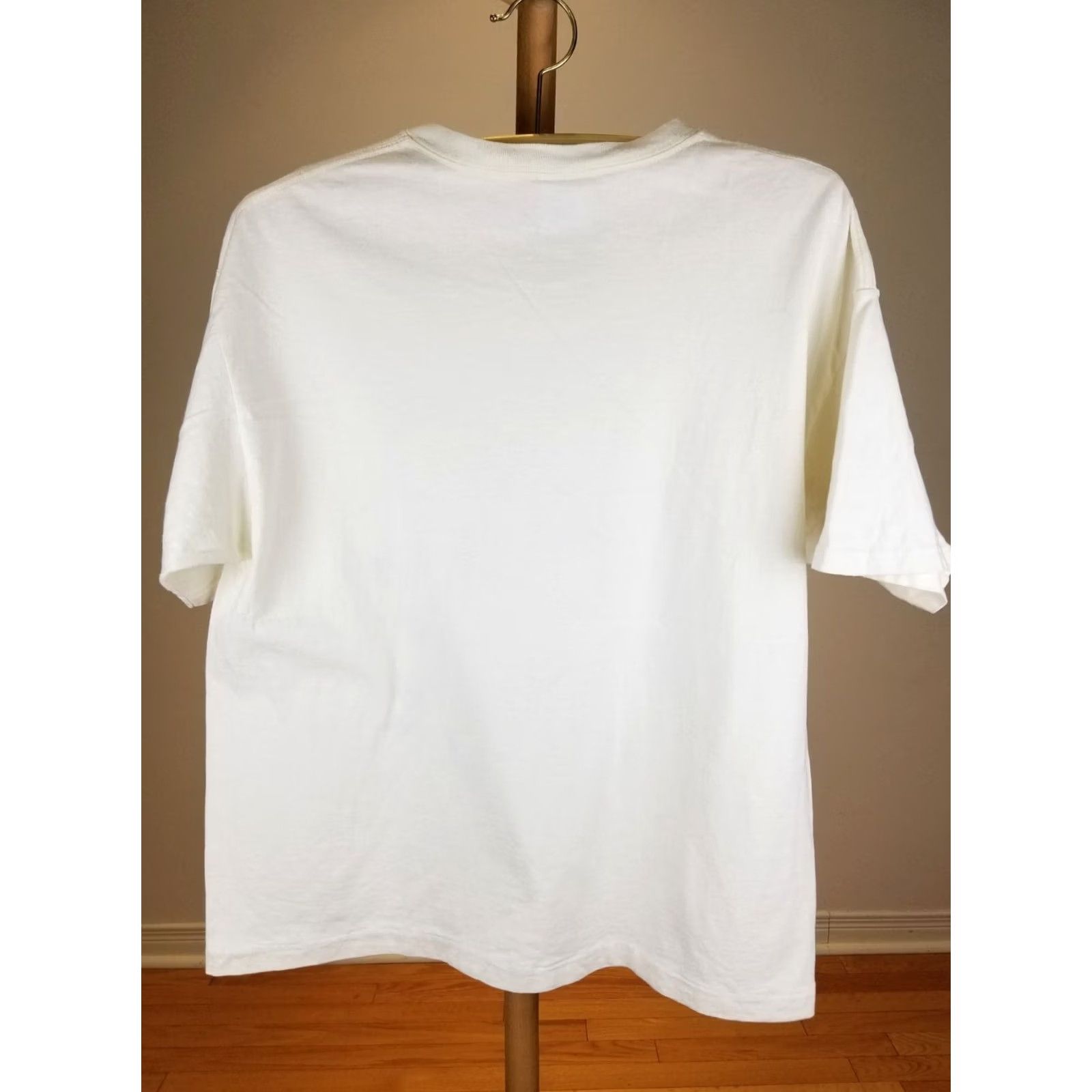Vintage VINTAGE 1999 HUMMINGBIRD EARTH SUN MOON SINGLE STITCH COTTON T-SHIRT SZ L Mens Size US L / EU 52-54 / 3 - 6 Thumbnail