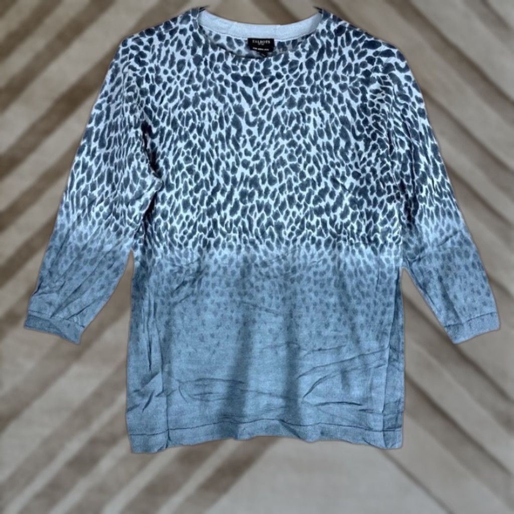 Talbots VINTAGE Talbots Womens Sweater Gray Leopard Print Petite 3/4 Sleeve 100% Merino Wool PL Size L / US 10 / IT 46 - 1 Thumbnail