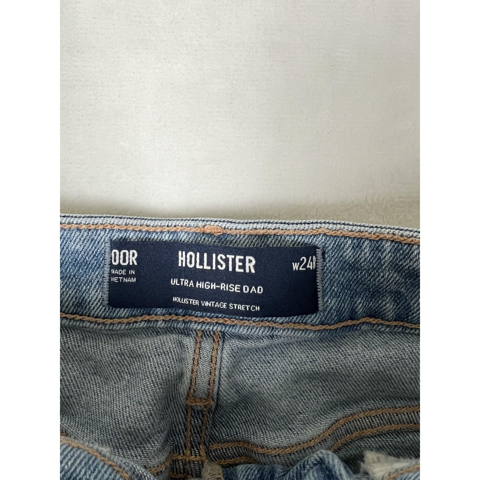 Hollister Hollister Jeans Womens 00R Ultra High-Rise Dad Relaxed Strai Size 24" / US 00 / IT 34 - 2 Thumbnail