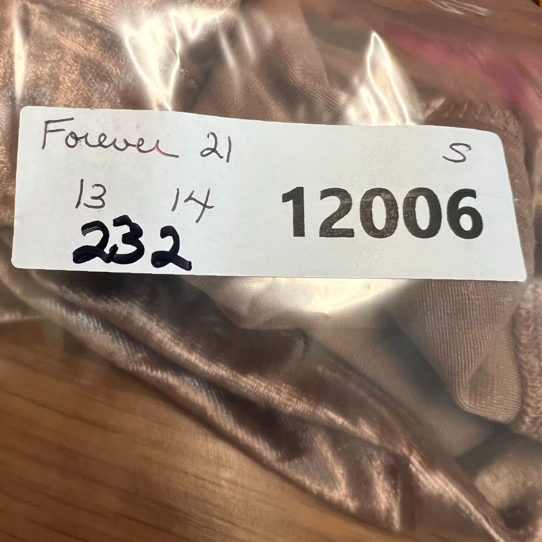 Forever 21 FOREVER 21 Tank Top Camisole S Brown Velvet Velour Sleeveless V-Neck Spaghetti Strap Womens Size S Size S / US 4 / IT 40 - 6 Thumbnail