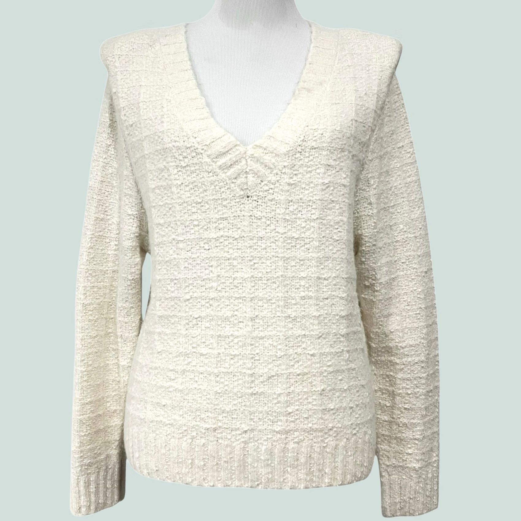 Vintage EVEREVE Sweater Ashlynn Strong Shoulder Winter White Ivory Metallic Shimmer Sz M Shirt Womens Crew? Size M / US 6-8 / IT 42-44 - 1 Thumbnail
