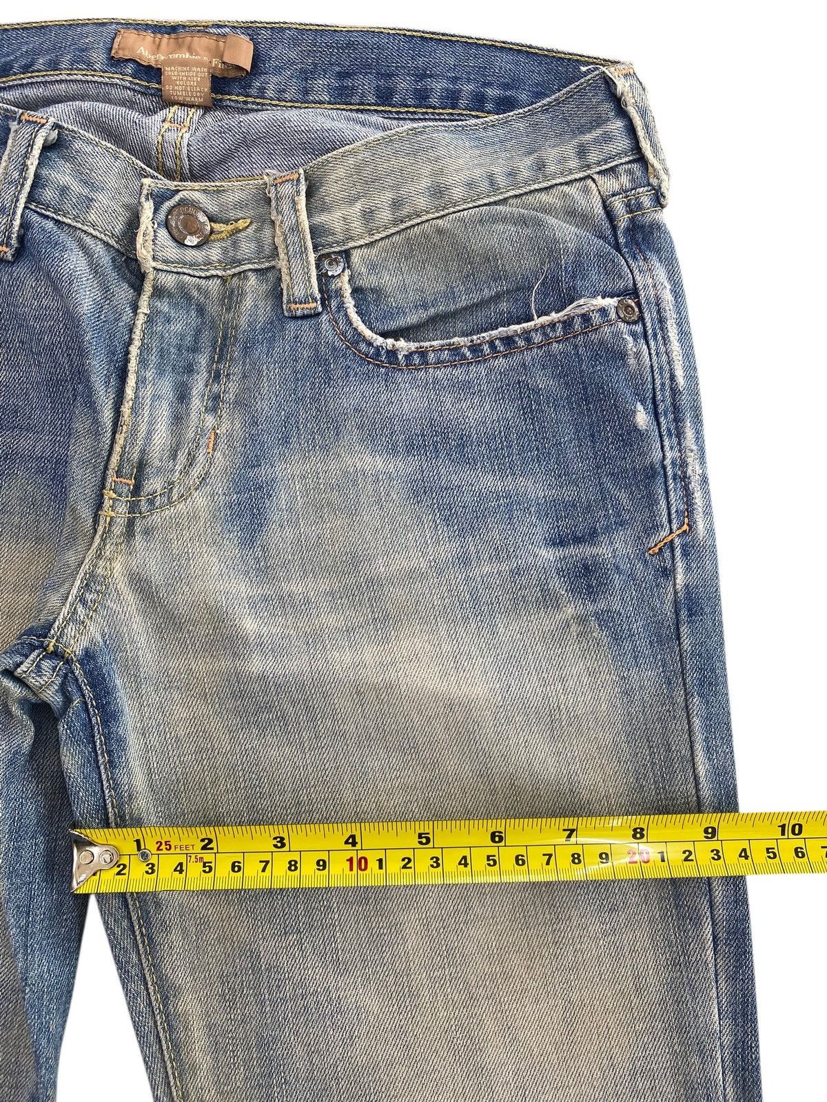 Abercrombie & Fitch Abercrombie & Fitch Mud Wash Style Flare Leg Jeans Size US 30 / EU 46 - 7 Thumbnail