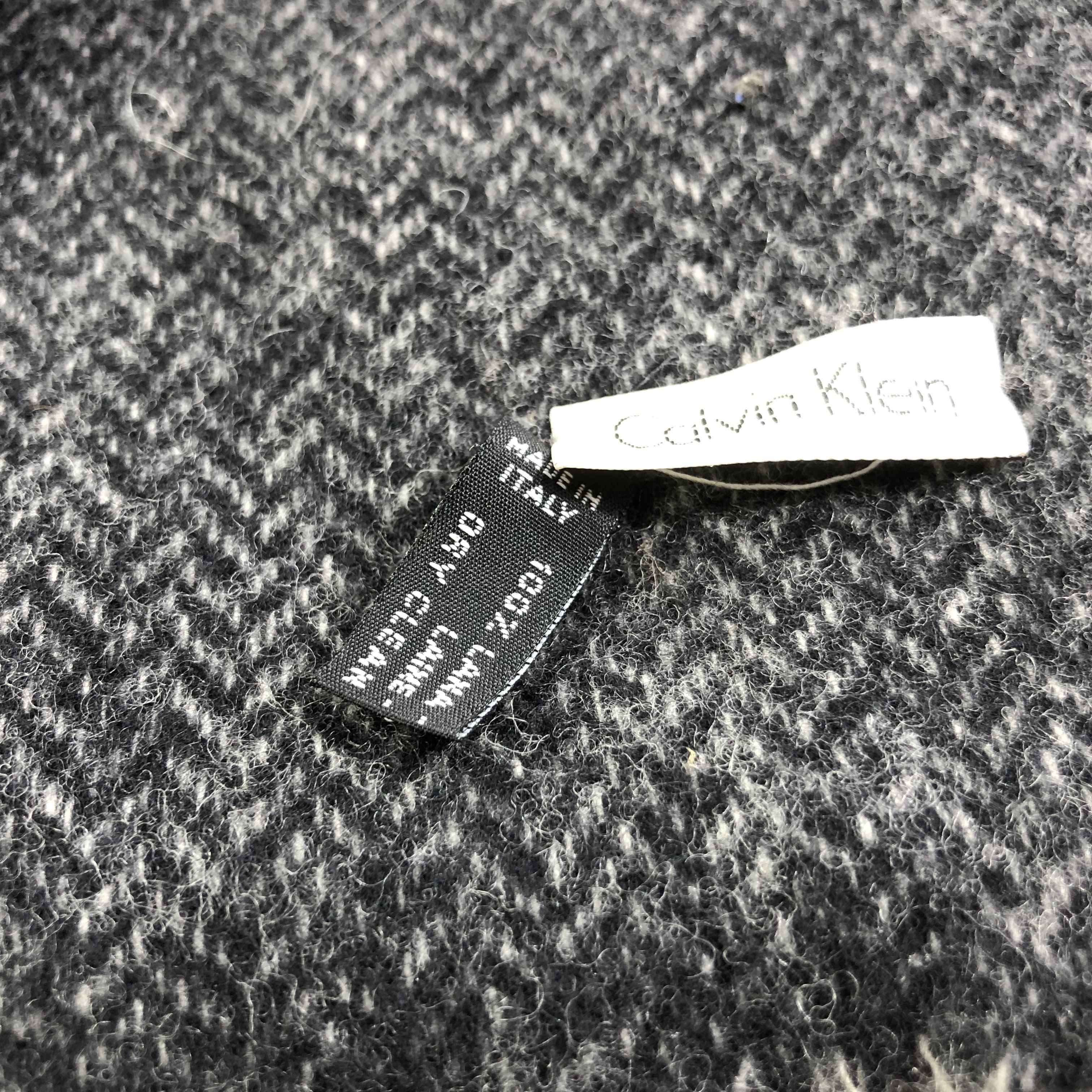 Calvin Klein Calvin Klein Wool Scarf Muffler V1380 Size ONE SIZE - 7 Thumbnail