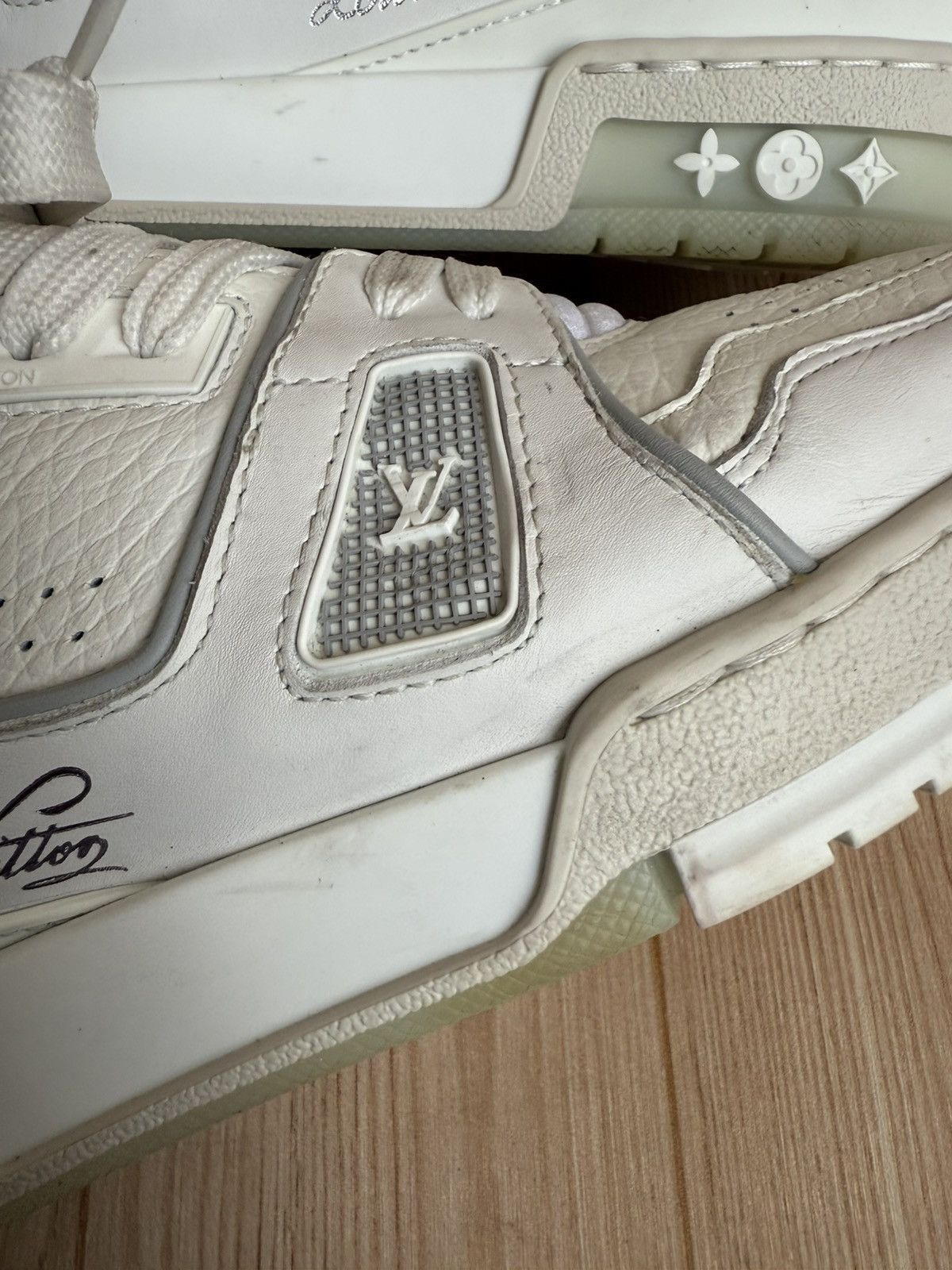 Louis Vuitton White/gray trainers Size US 7 / EU 40 - 16 Thumbnail