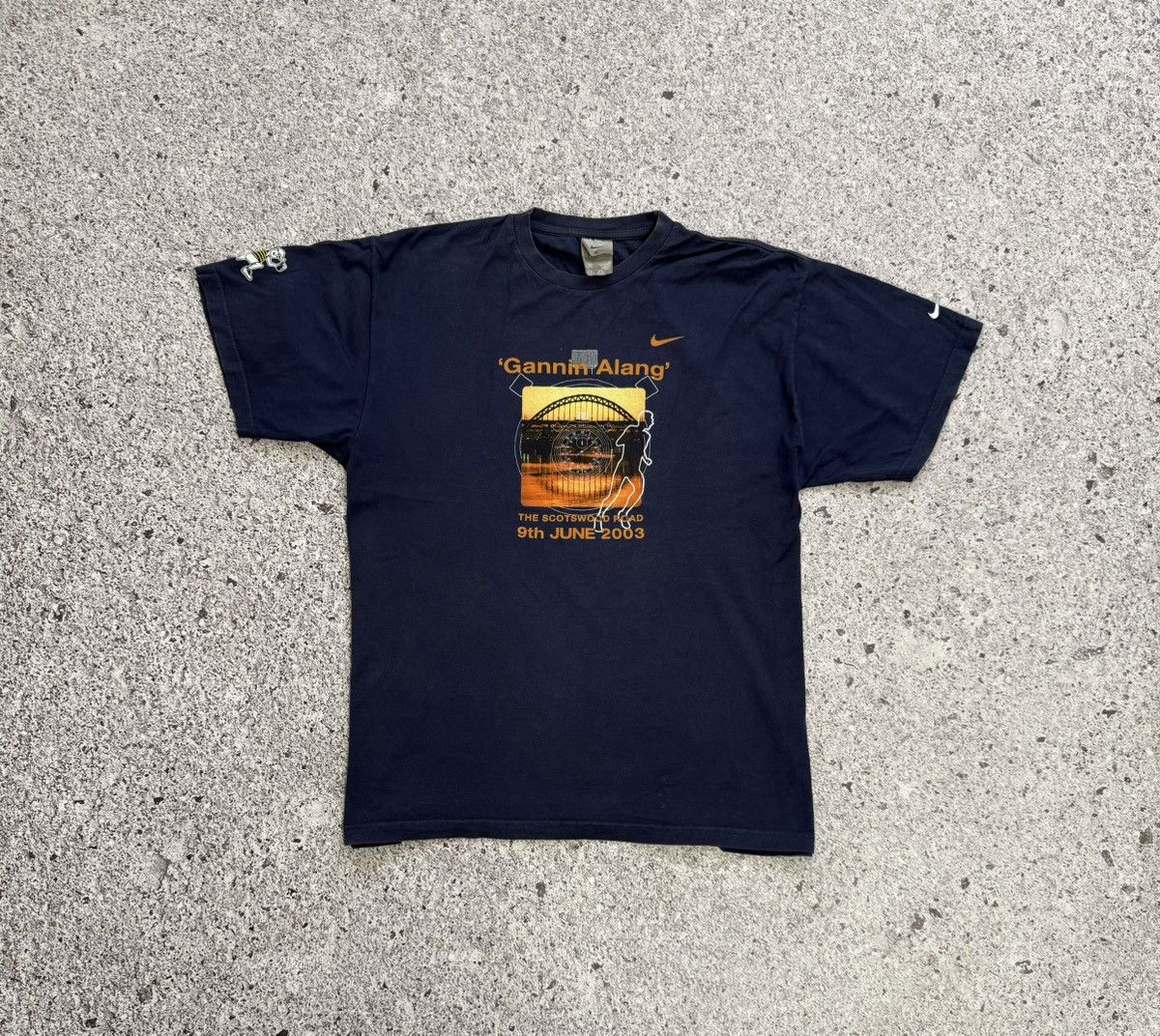 Nike × Vintage Vintage 2003 Nike Gannin Alang The Scotswood Road T-shirt Size US XL / EU 56 / 4 - 3 Thumbnail