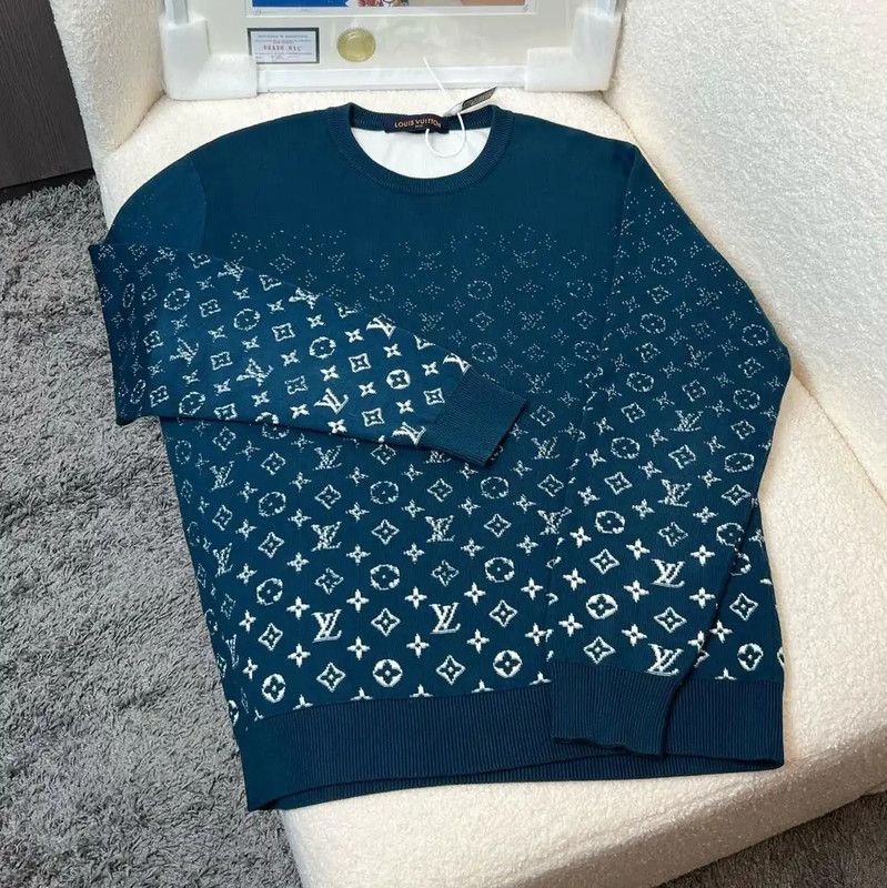 Louis Vuitton Louis Vuitton Gradient Monogram Sweatshirt 0089 Size US L / EU 52-54 / 3 - 1 Thumbnail