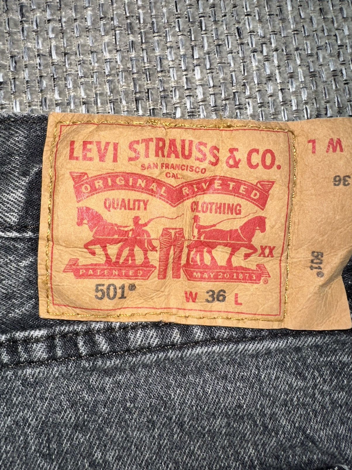 Levi's Levi’s 501 Black Jean Shorts Sz 36 Size US 36 / EU 52 - 4 Thumbnail