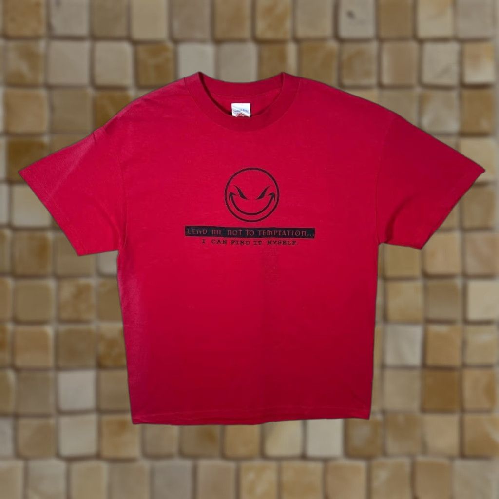 Vintage Vintage Unbranded T-Shirt Graphic Red L Men Short Sleeve Cotton 1990s Temptation Skater Spellout Size US L / EU 52-54 / 3 - 1 Thumbnail