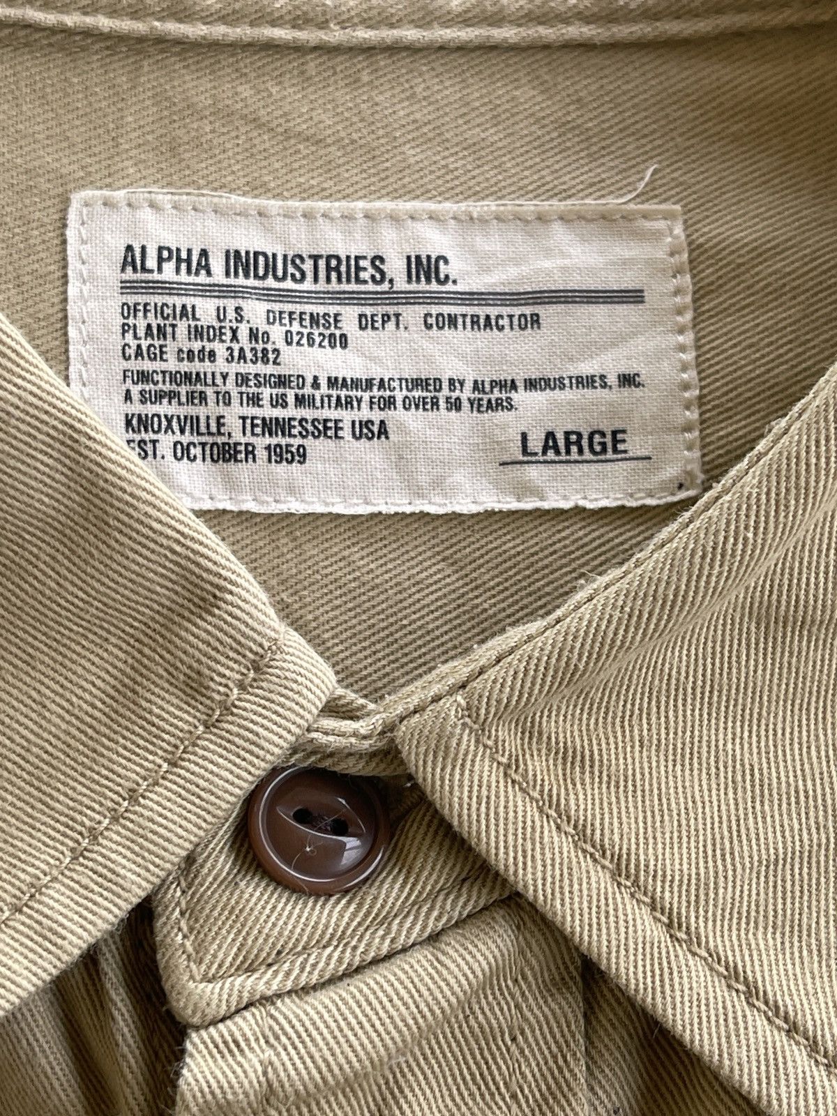 Alpha Industries Vintage Alpha Knoxville Tennesse Embroidery Logo Shirt Size US L / EU 52-54 / 3 - 14 Thumbnail