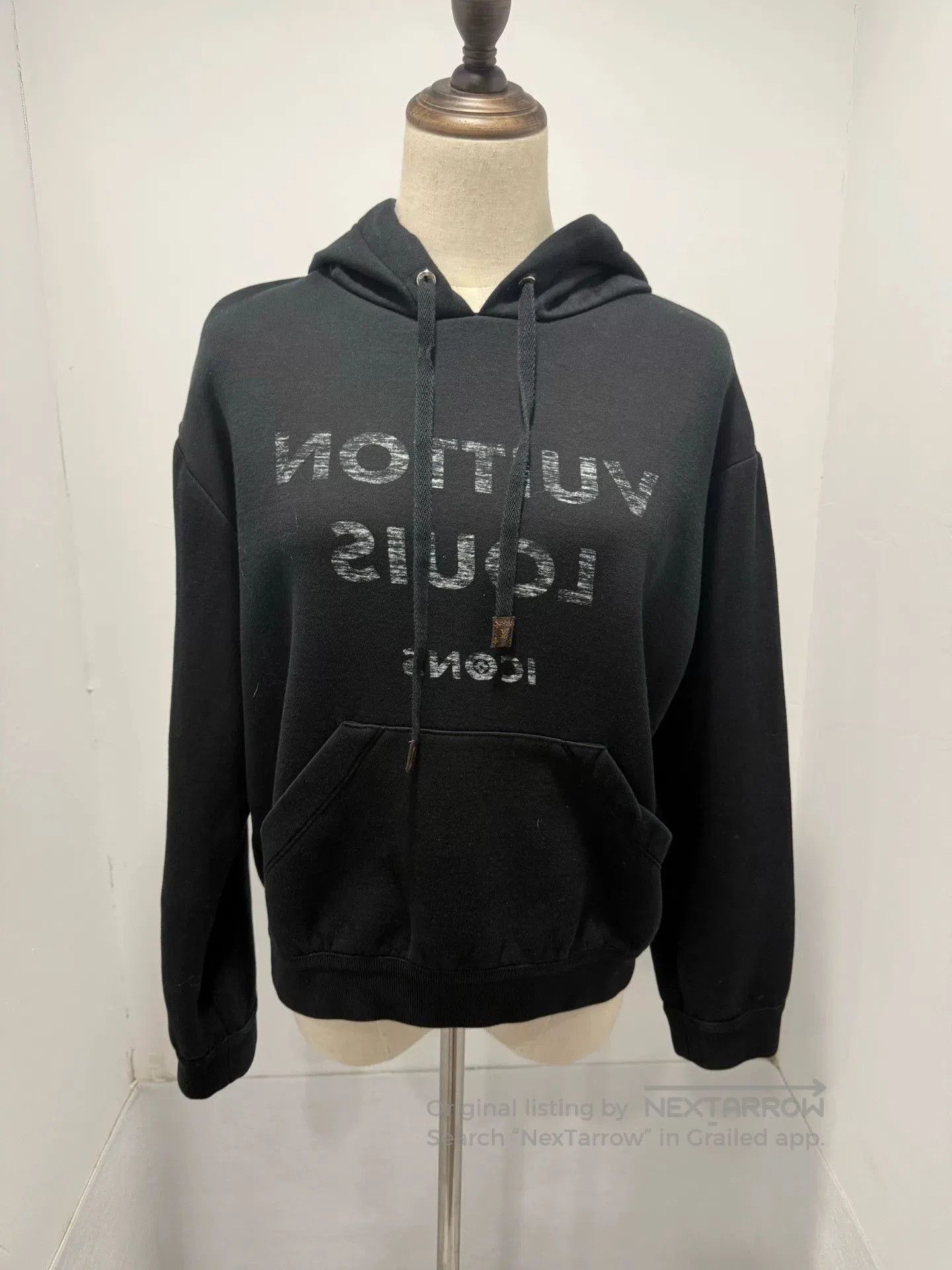 Louis Vuitton louis vuitton black logo hoodie size large. Size US L / EU 52-54 / 3 - 1 Thumbnail