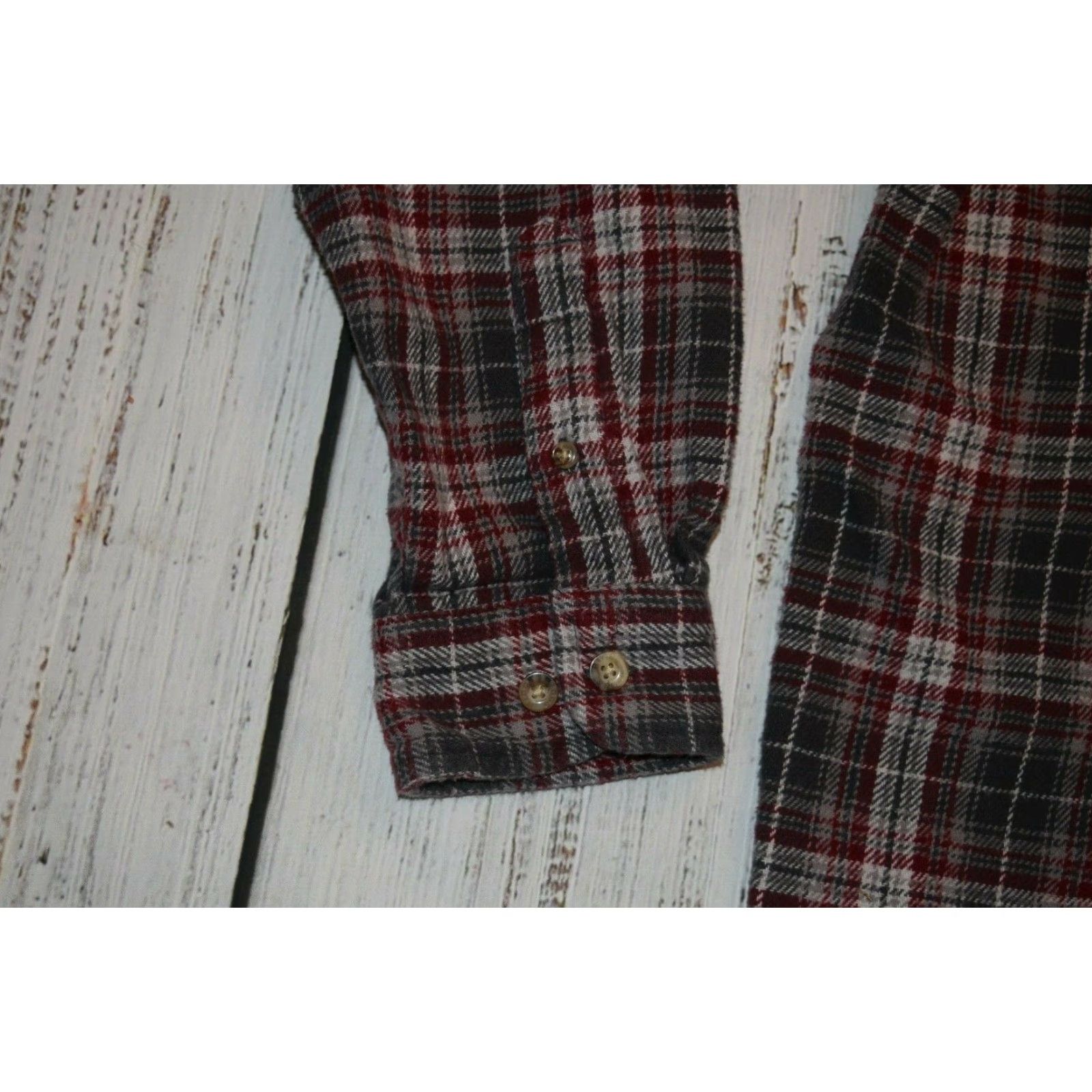 Wrangler WRANGLER RIGGS MENS WORKWEAR FLANNEL SHIRT LARGE RED GRAY PLAID EUC Size US L / EU 52-54 / 3 - 4 Thumbnail
