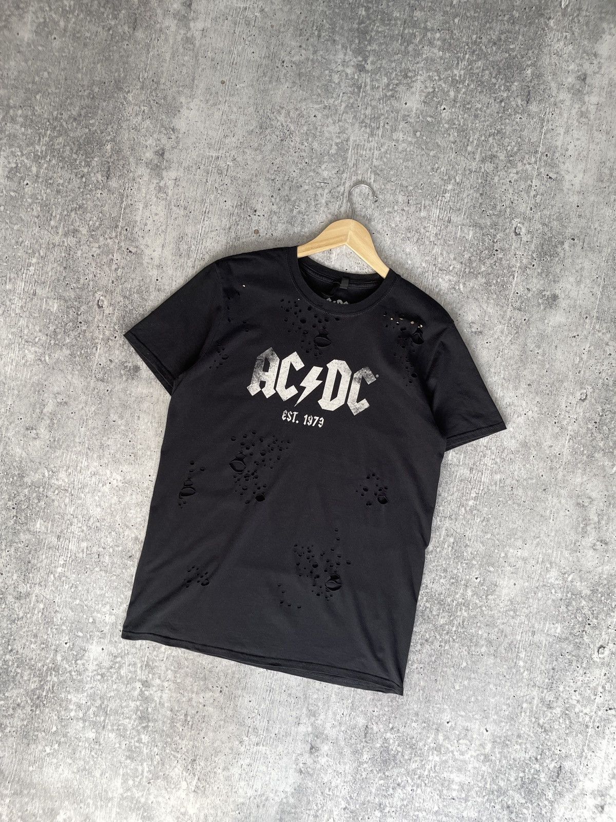 AC/DC AC/DC Short Sleeve Tattered T-Shirt Rock World Tour Men’s Size US L / EU 52-54 / 3 - 7 Thumbnail
