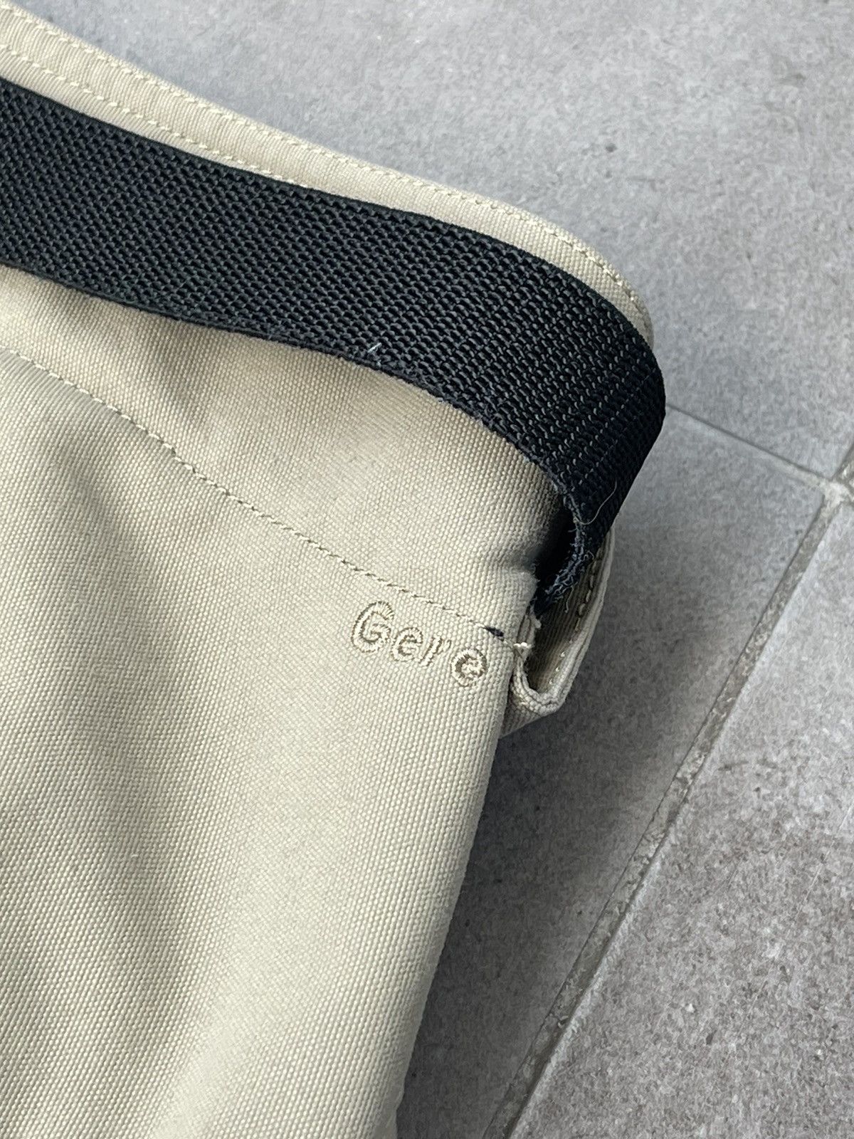 Klattermusen Klattermusen Gere Technical Beige Hiking Cargo Pants Size 32" / US 10 / IT 46 - 23 Thumbnail