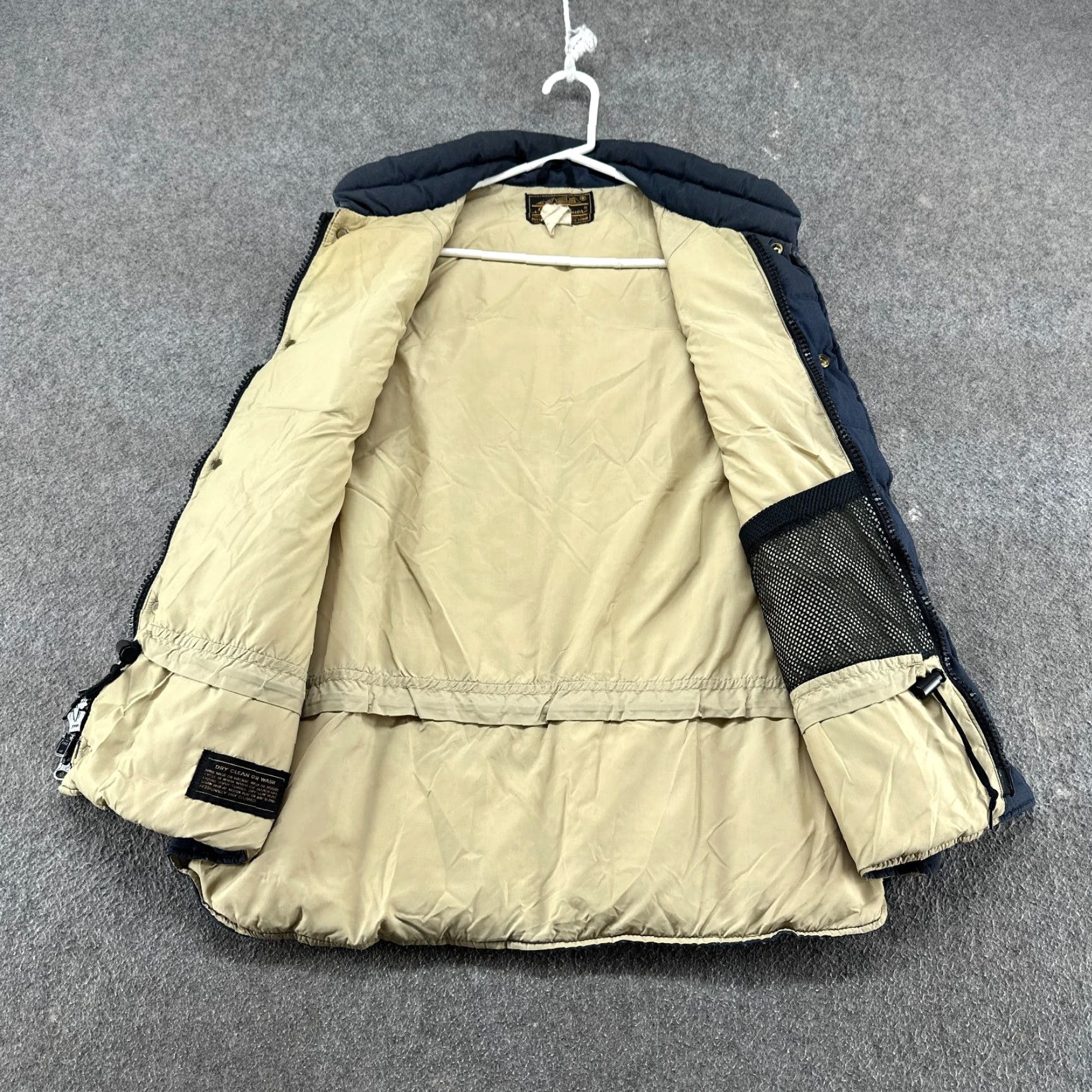 Eddie Bauer VINTAGE Eddie Bauer Vest Mens L Blue Navy Down Goose 90s Puffer Zip Snap Lined Cotton Canvas Size US XL / EU 56 / 4 - 3 Thumbnail