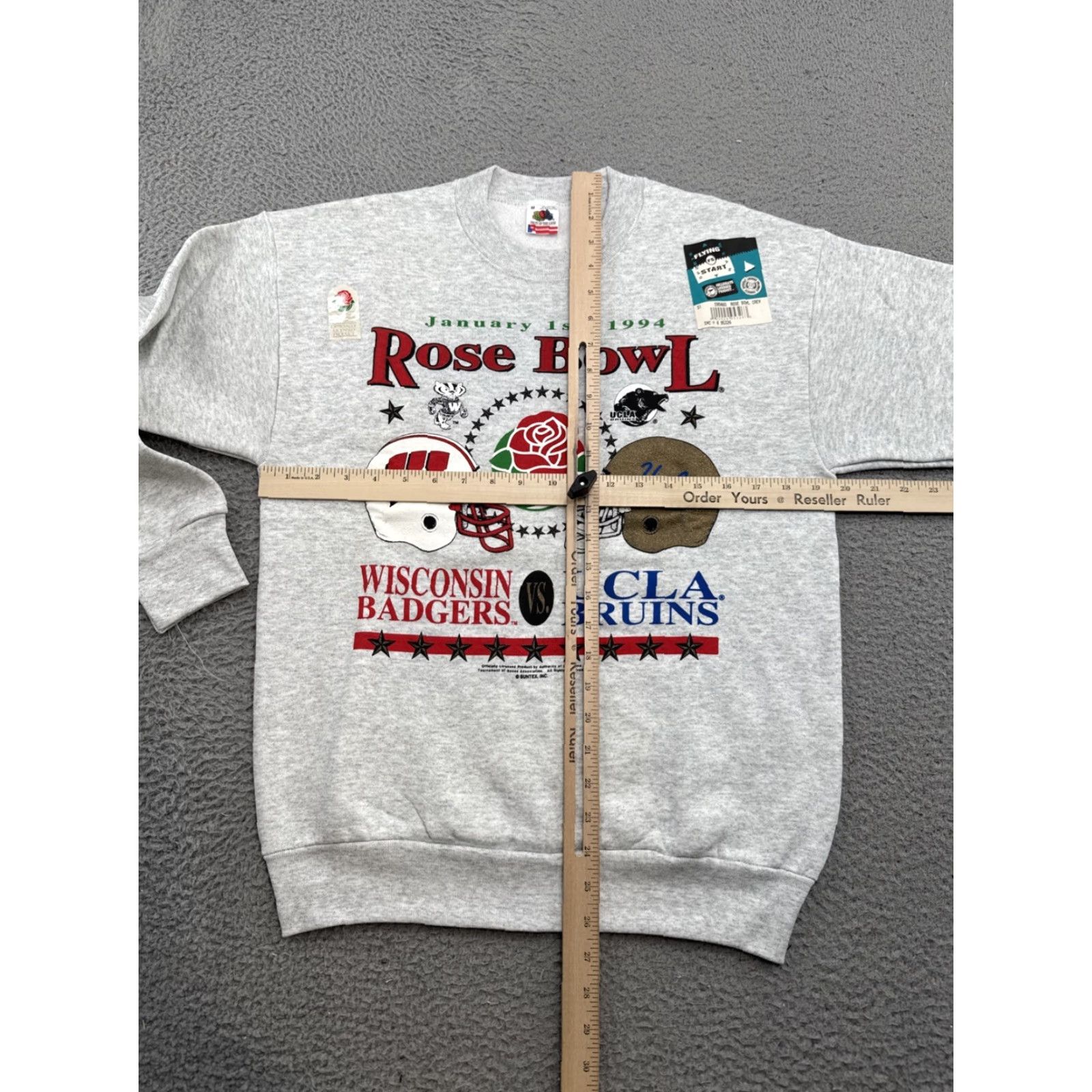 Fruit Of The Loom VINTAGE Wisconsin Badgers Sweatshirt Men's Size M 1994 90s NEW UCLA Rose Bowl Size US M / EU 48-50 / 2 - 6 Thumbnail