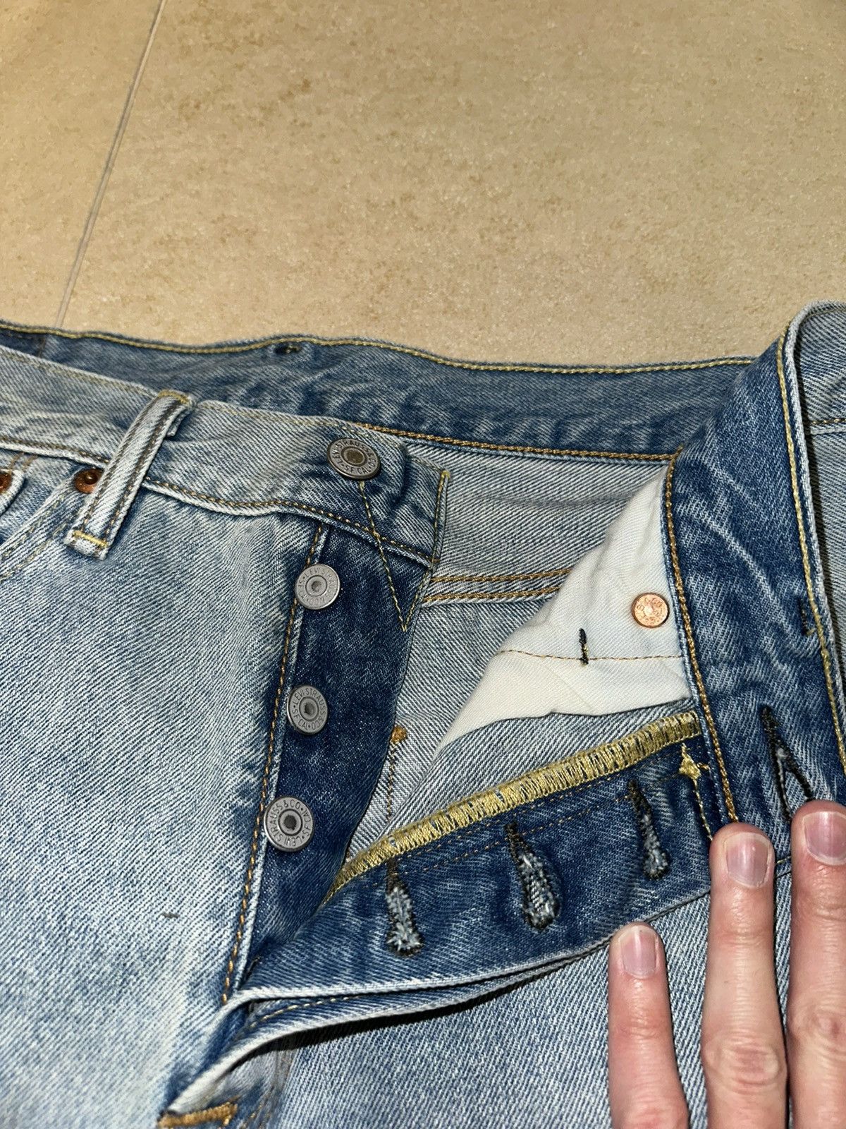 Levi's Vintage Clothing Vintage Levi’s 501 Jeans Custom Graphic Denim Light Blue Size US 31 - 3 Thumbnail