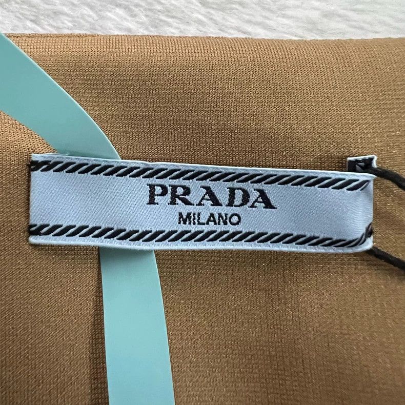 Prada Prada Short skirt with pleated belt design 2502-Nextarrow Size 39" - 3 Thumbnail
