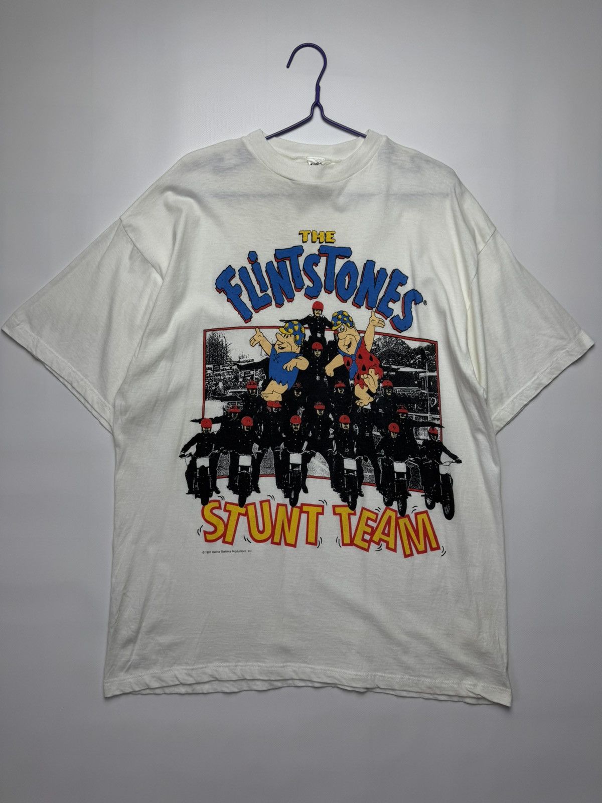 Vintage Vintage 1991 The Flintstones "Stunt Team" T-Shirt Size US XL / EU 56 / 4 - 1 Thumbnail