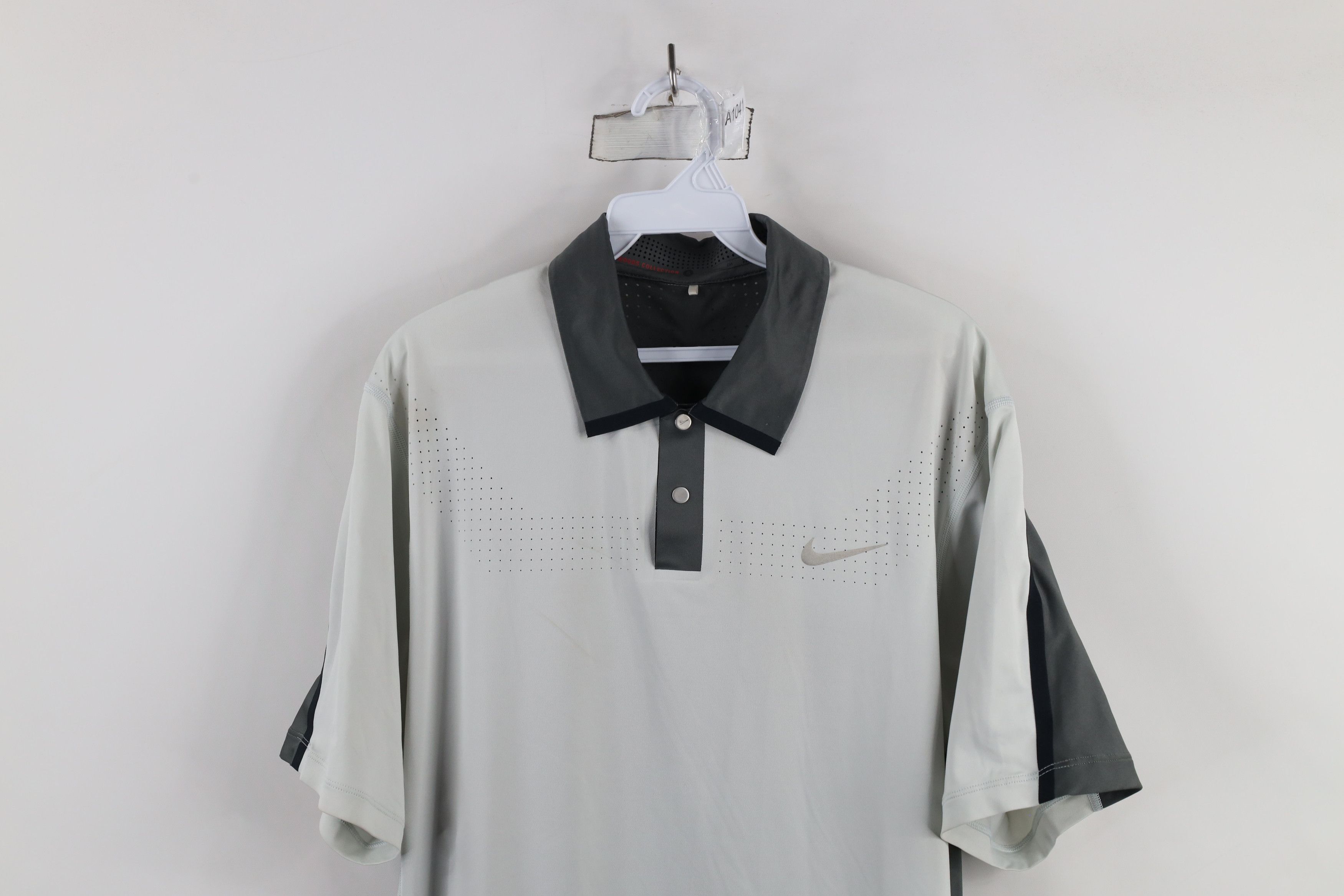 Nike × Vintage Nike Golf Tiger Woods Collection Collared Golfing Polo Shirt Size US S / EU 44-46 / 1 - 2 Thumbnail