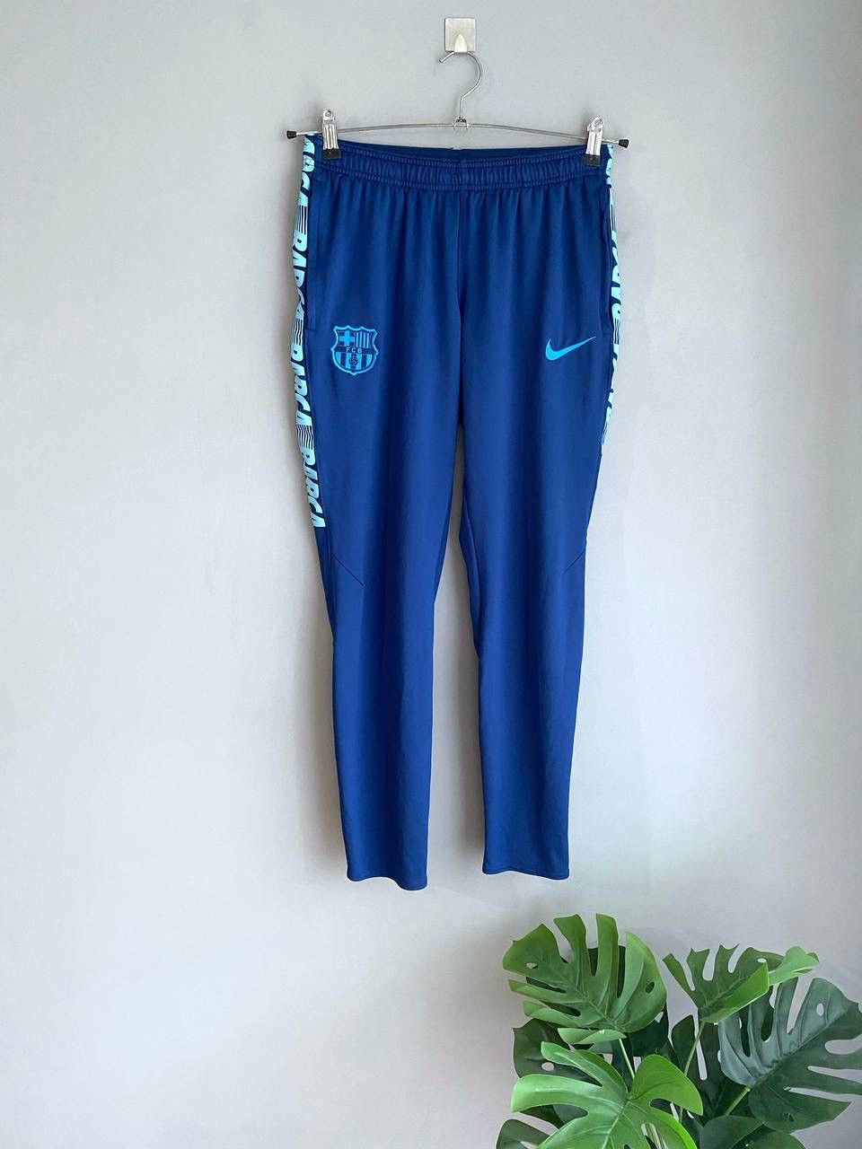 Nike FC Barcelona Men's Training Soccer Pant, Size M, 894357-423 Size US 32 / EU 48 - 1 Thumbnail