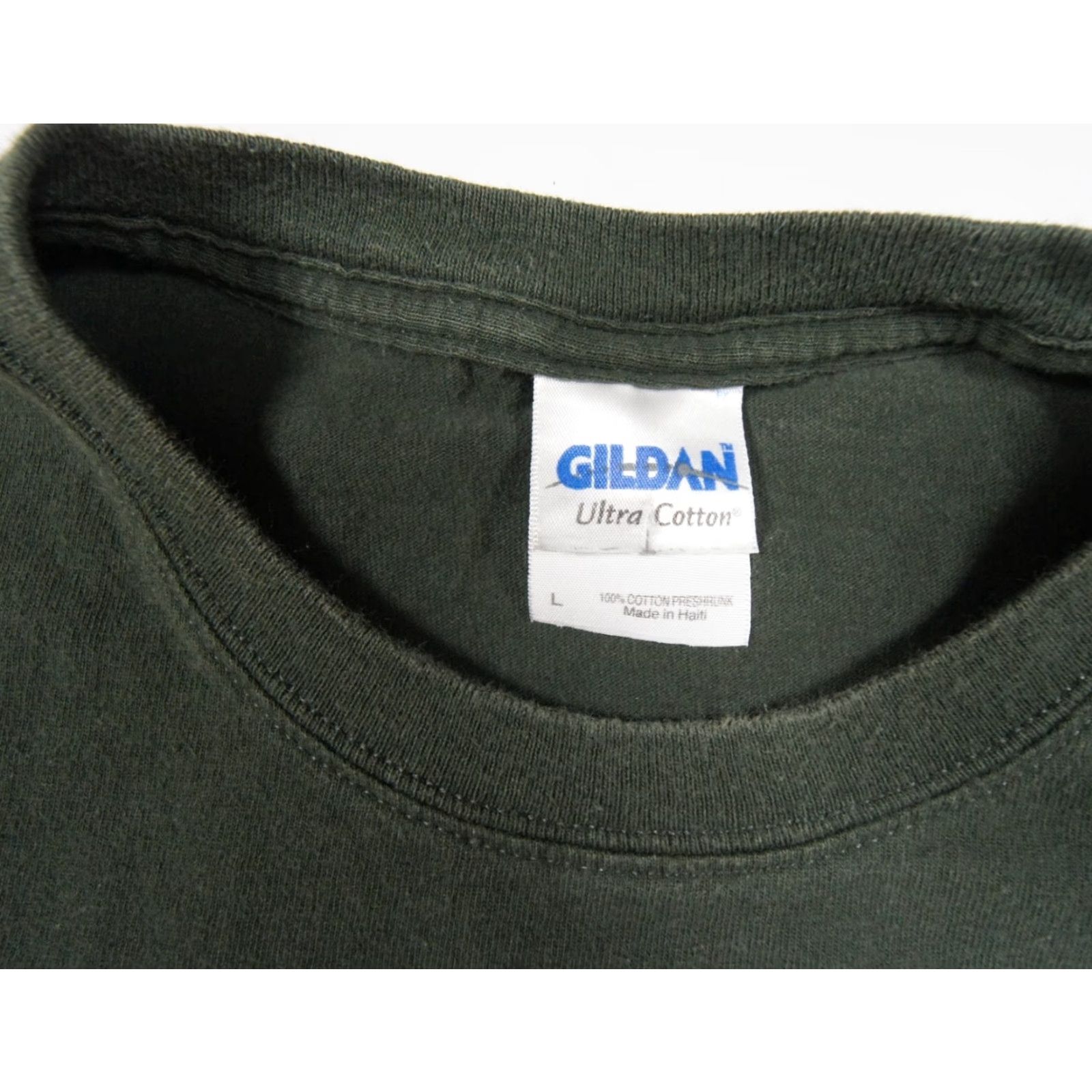 Gildan VINTAGE Filipino Shirt Mens Large Green Philippines Culture Tee Crewneck Adult Regular T-Shirt Men Vintage Graphic Logo All Seasons Size US L / EU 52-54 / 3 - 7 Thumbnail