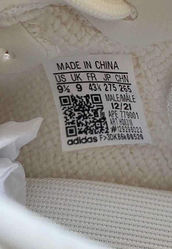 Adidas × Kanye West NEW Adidas Yeezy Boost 350 V2 Bone Colorway Size 9.5 In Hand Size US 9.5 / EU 42-43 - 7 Thumbnail