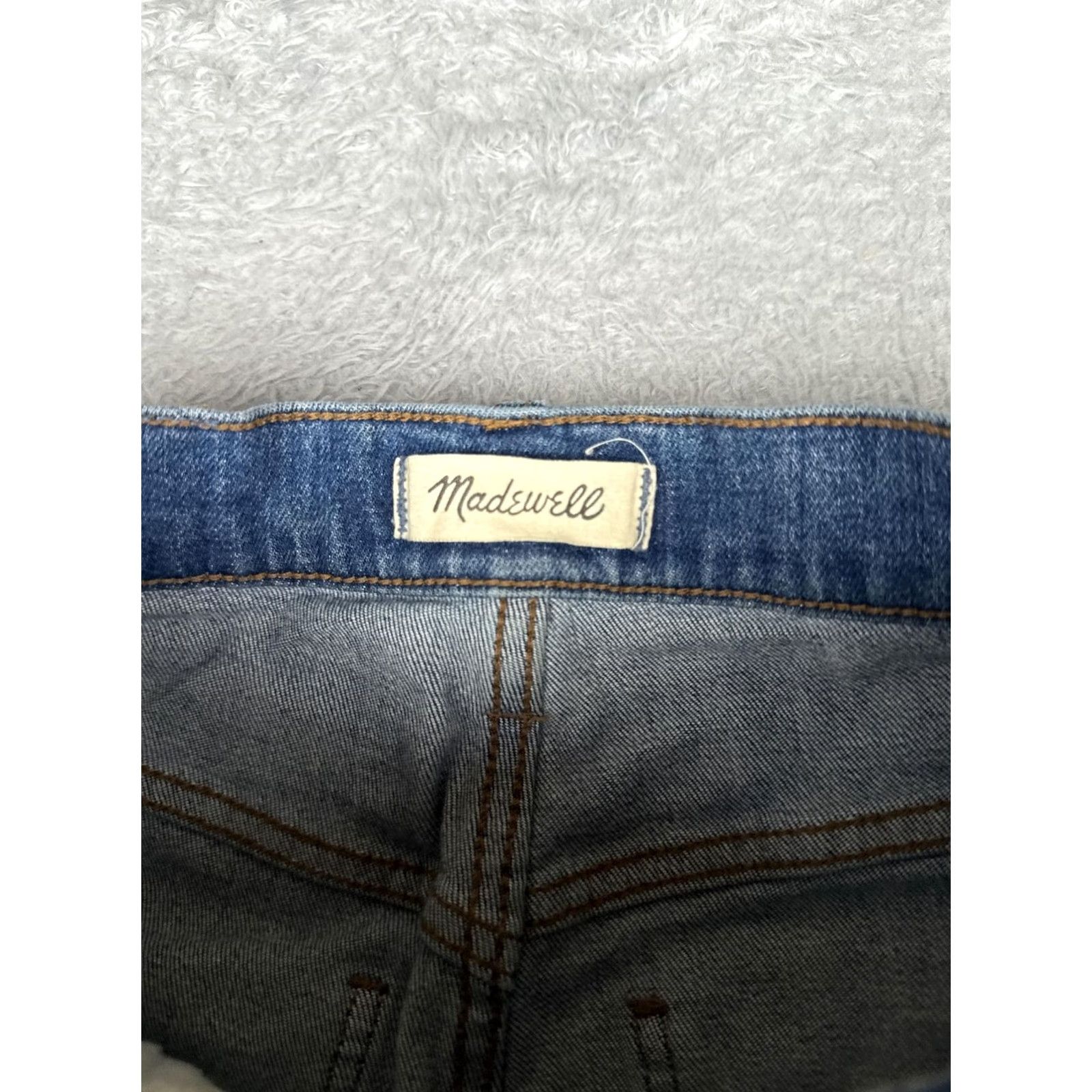 Madewell VINTAGE Madewell Jeans Womens 27 Blue Mid Rise Distressed Crop 27x24.5 Slim Pocket Fringe 5-Pocket Denim Fall Mens? Size 27" / US 4 / IT 40 - 6 Thumbnail