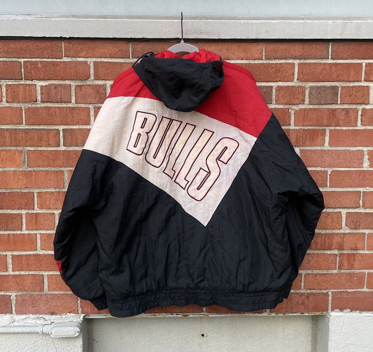 Logo 7 Rare VTG LOGO 7 Chicago Bulls Color Block Zip Puffer Jacket Size US L / EU 52-54 / 3 - 7 Thumbnail