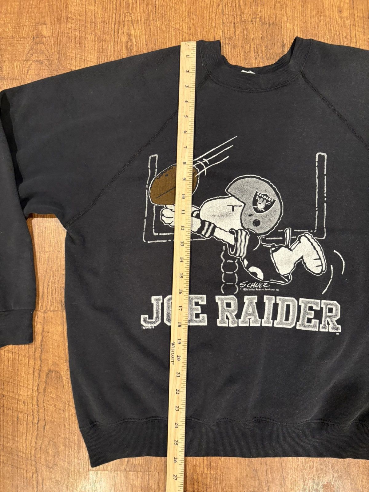 Vintage Rare Vintage 80’s Oakland Raiders Snoopy Crewneck -Size L Size US L / EU 52-54 / 3 - 6 Thumbnail