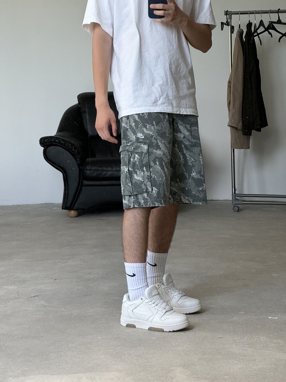 Vintage Vintage Nike Cargo Shorts Camo Size US 28 / EU 44 - 3 Thumbnail